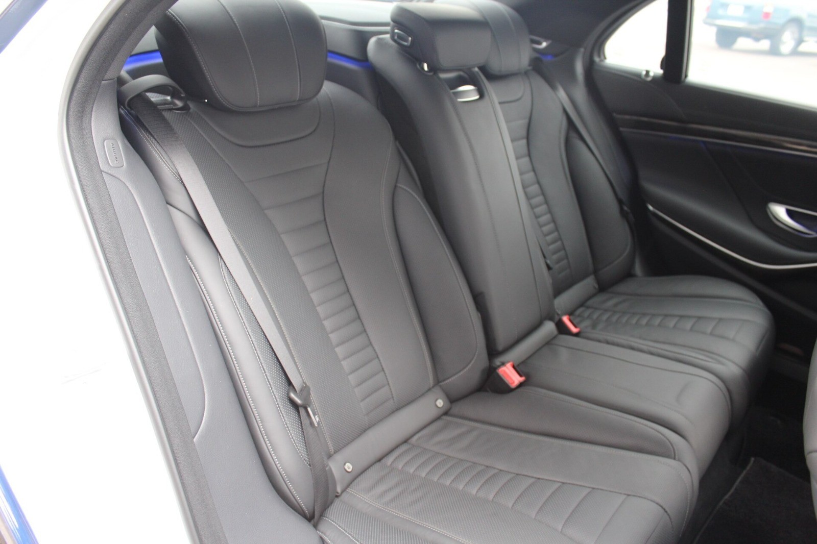 MERCEDES-BENZ S 500 V8 lang-image-14