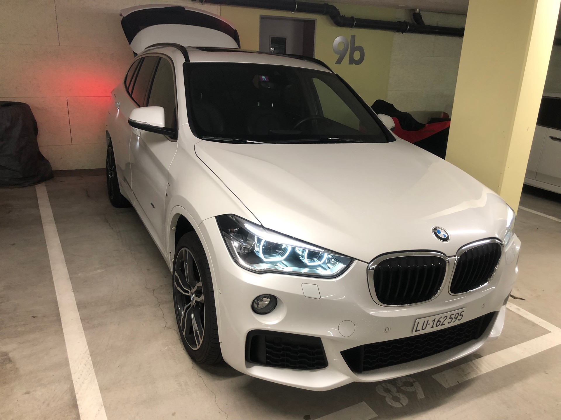 BMW 25d xDrive M-Paket Vollausstattung-image-0