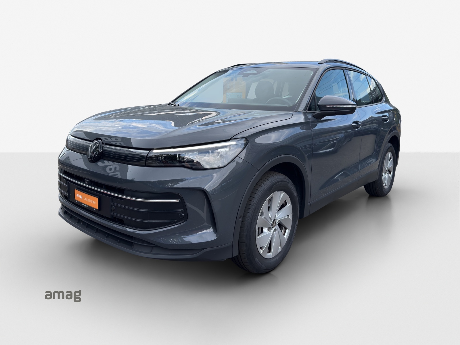 VW Tiguan 2.0 TSI DSG Life 4Motion-image-0