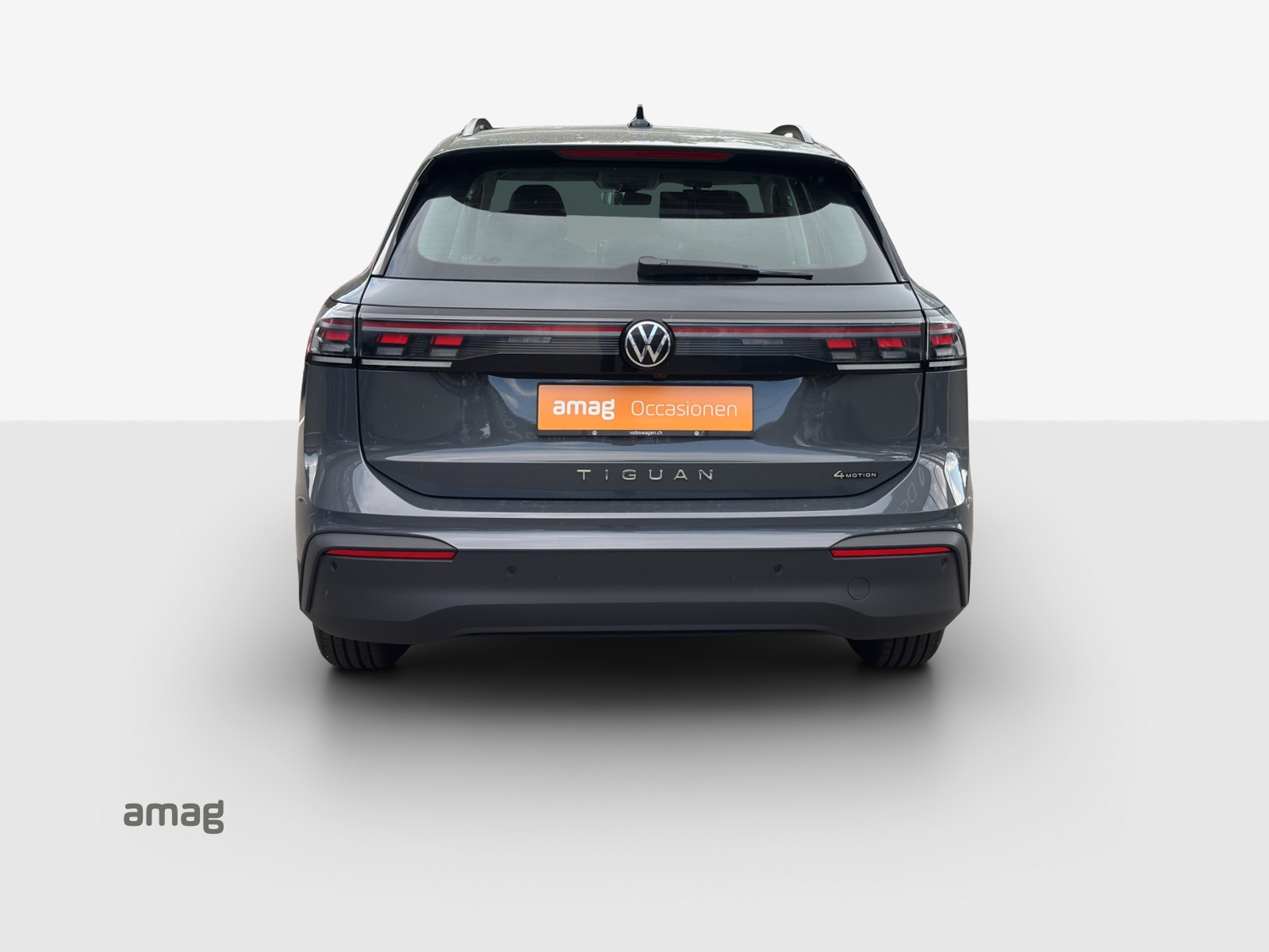 VW Tiguan 2.0 TSI DSG Life 4Motion-image-3