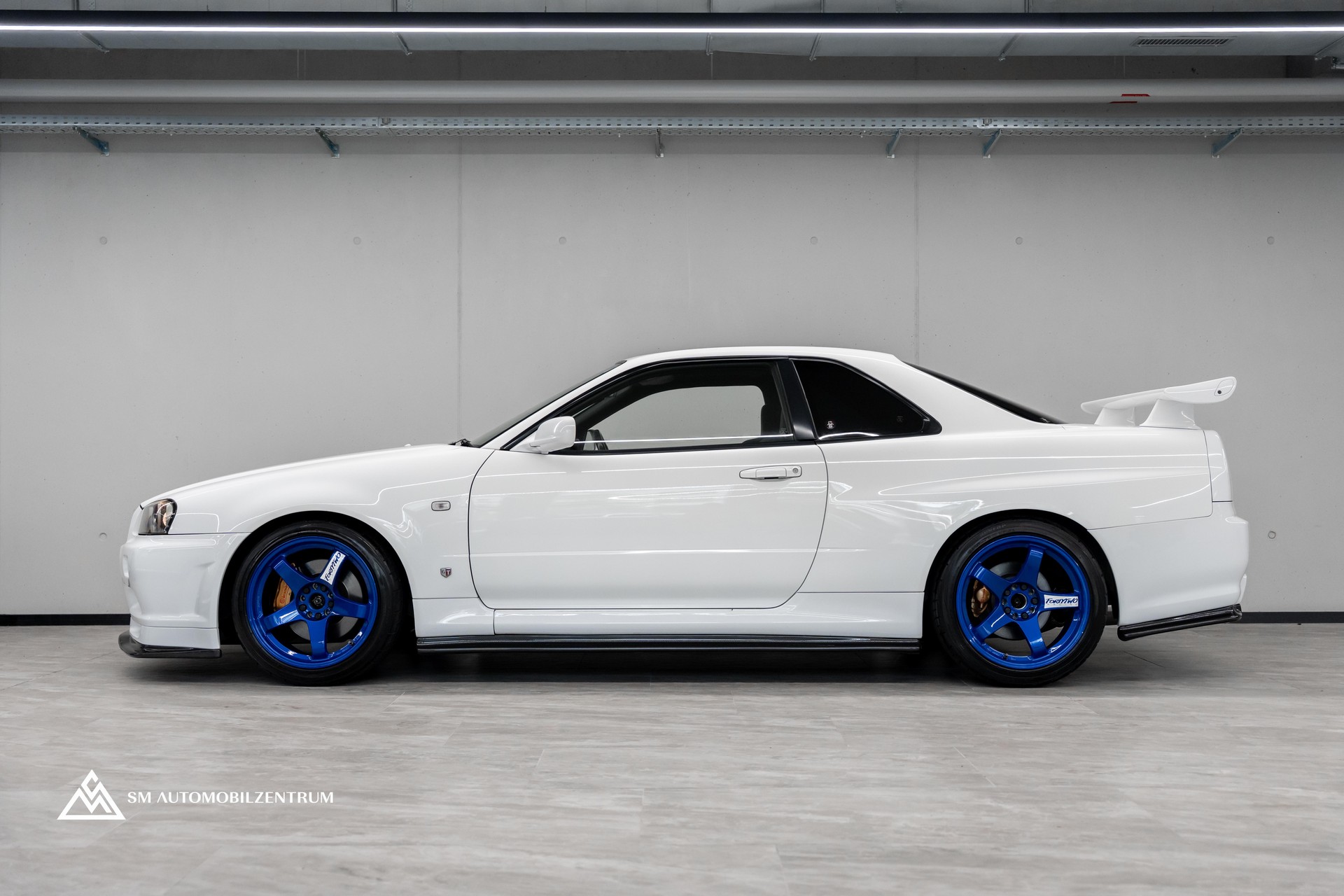 NISSAN Skyline R-34 GTR-image-6