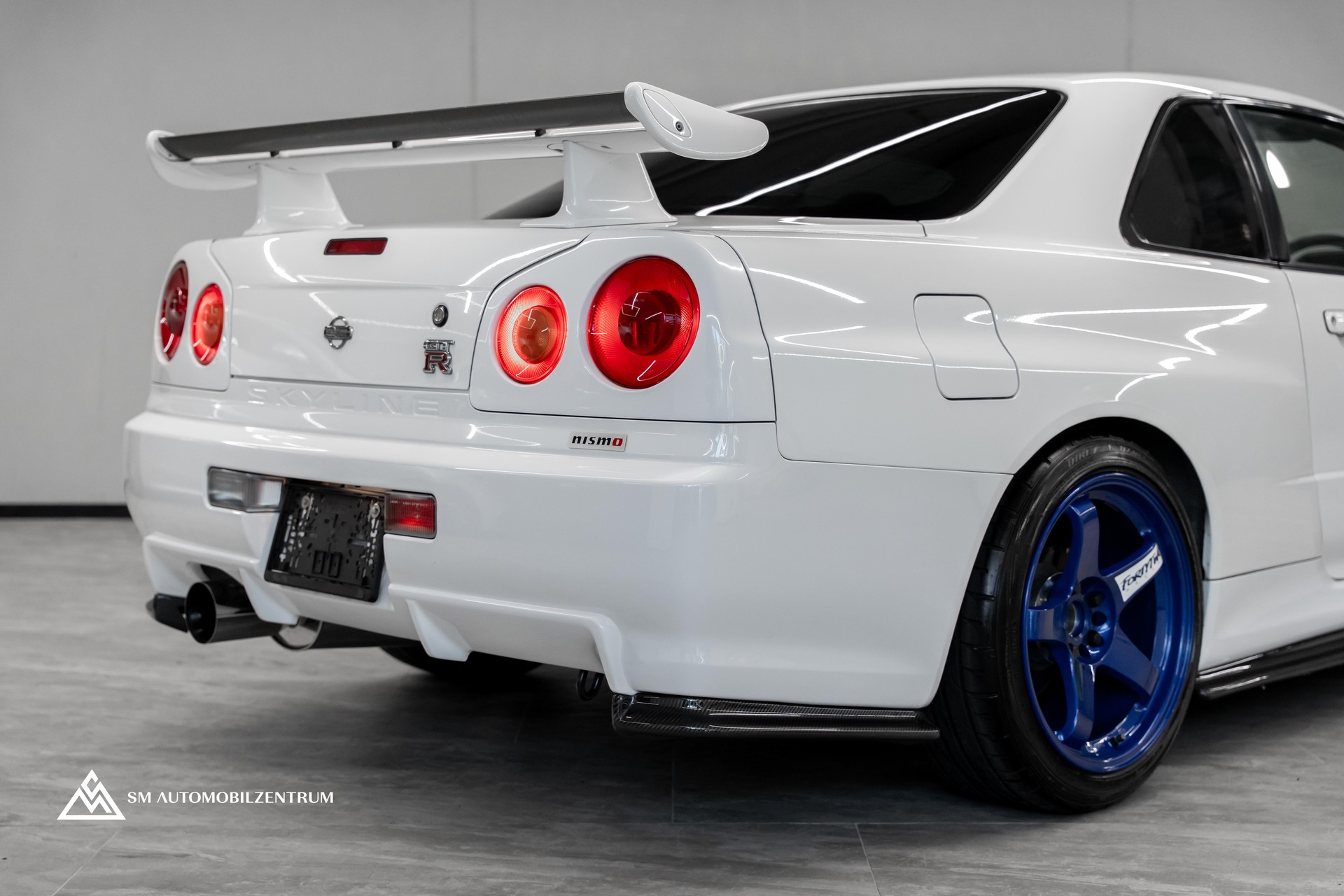 NISSAN Skyline R-34 GTR-image-5