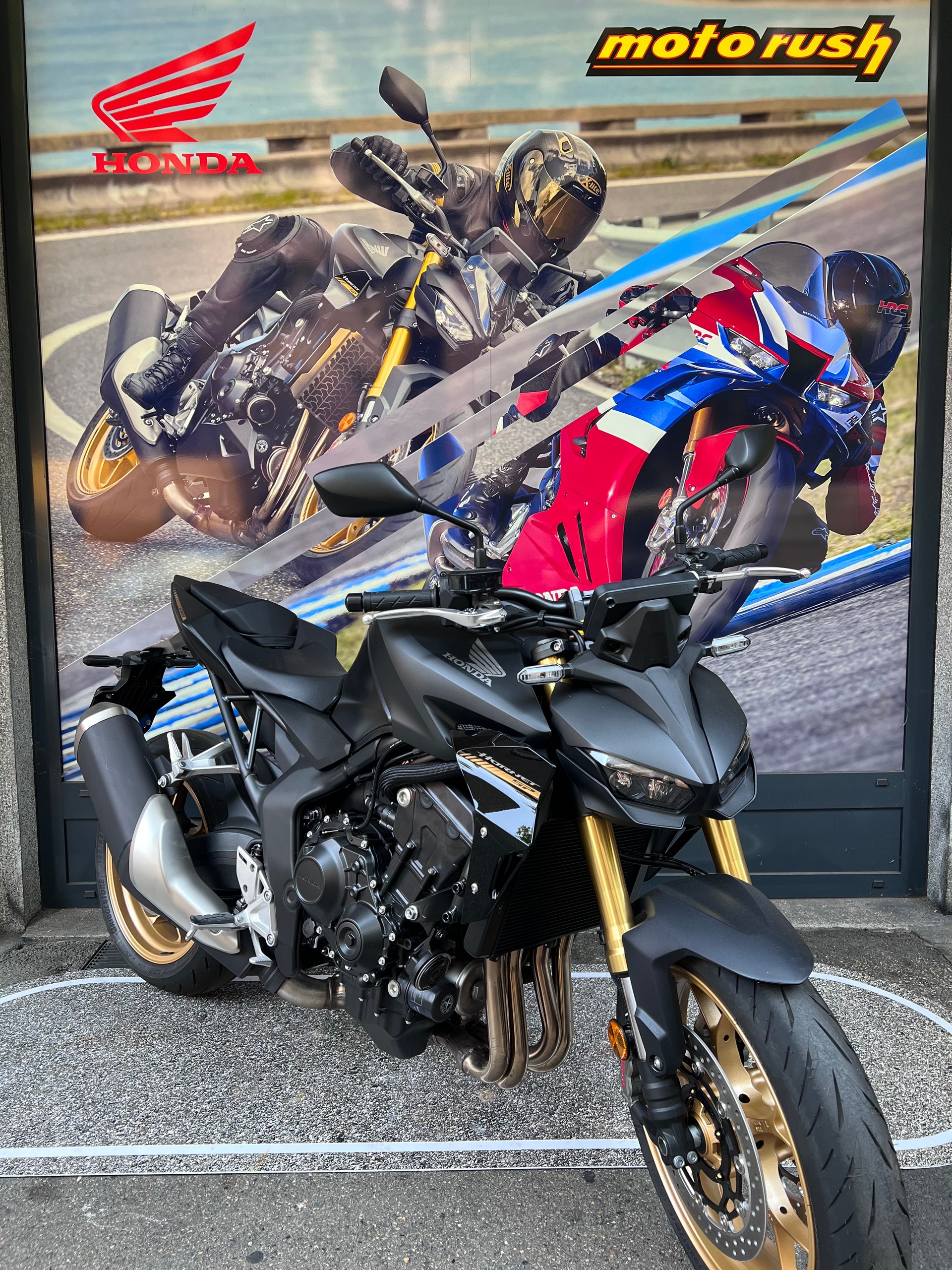 HONDA CB 1000 Hornet SP-image-2