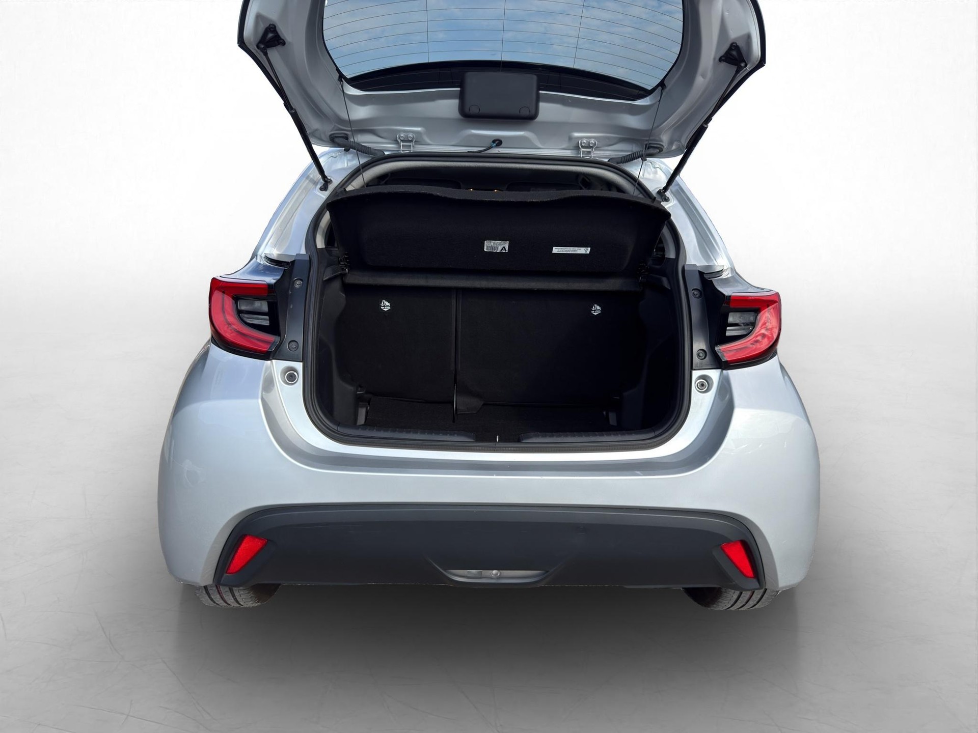 TOYOTA Yaris 1.5 VVT-i HSD Trend-image-7