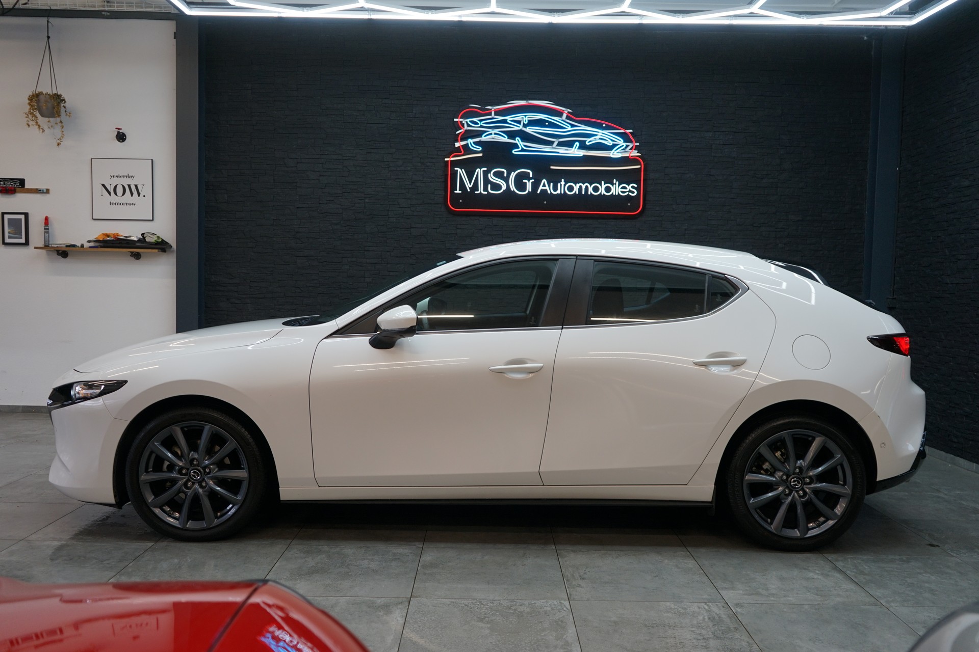 MAZDA 3 Hatchback SKYACTIV-X M Hybrid 186 Ambition Automat-image-1