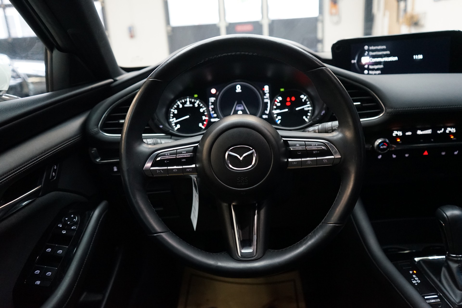 MAZDA 3 Hatchback SKYACTIV-X M Hybrid 186 Ambition Automat-image-7