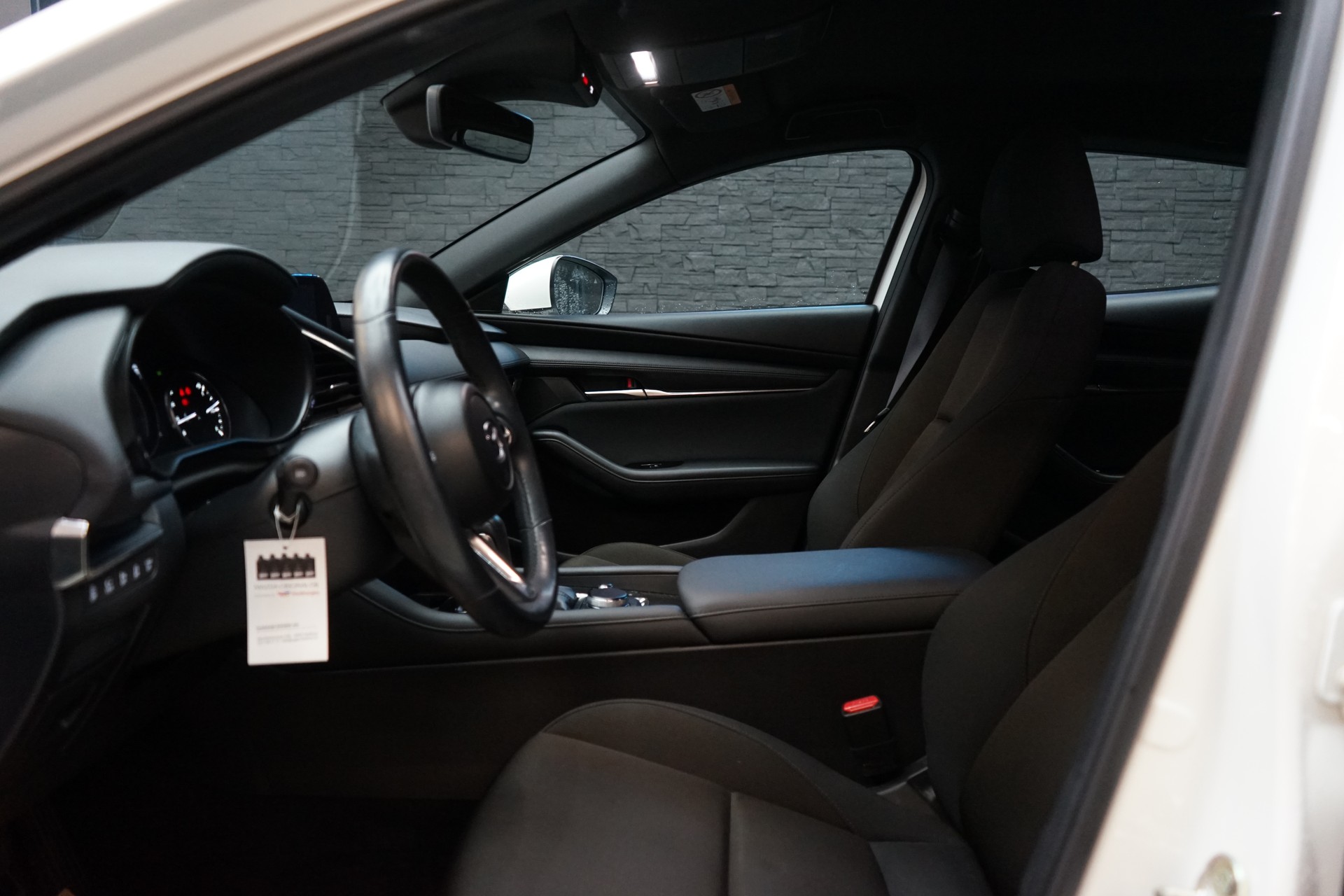 MAZDA 3 Hatchback SKYACTIV-X M Hybrid 186 Ambition Automat-image-3