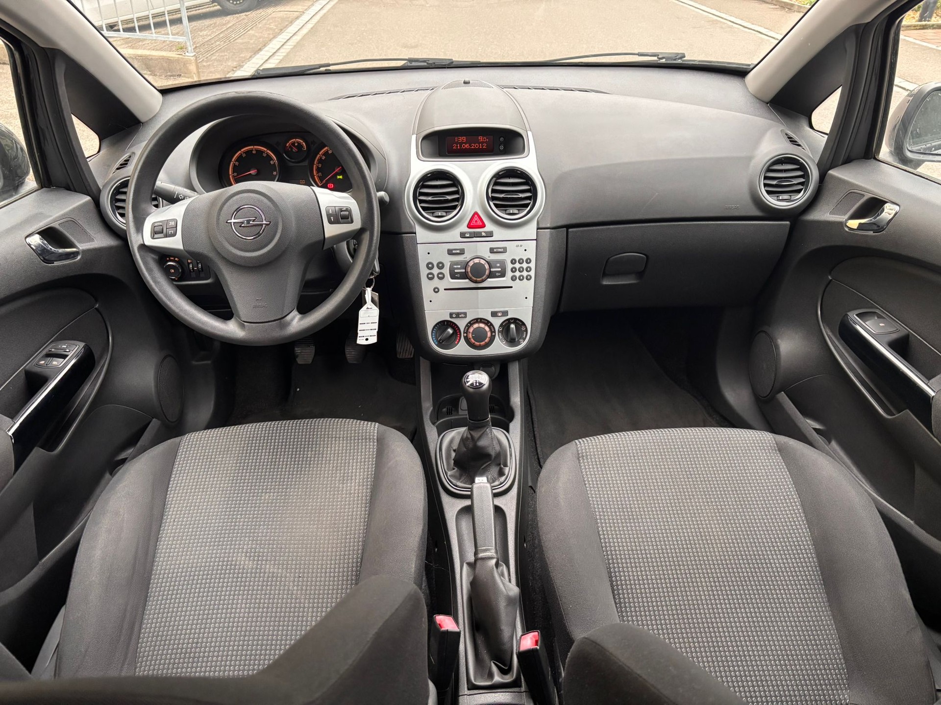 OPEL Corsa 1.2-image-10