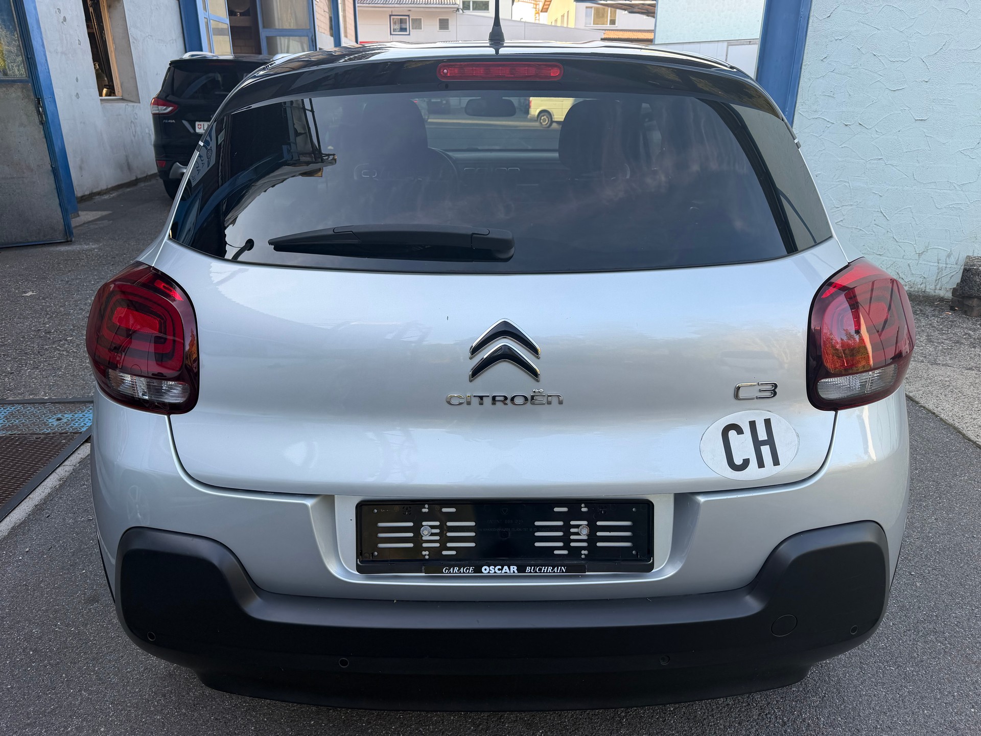 CITROEN C3 1.2i PureTech Elle EAT-image-10