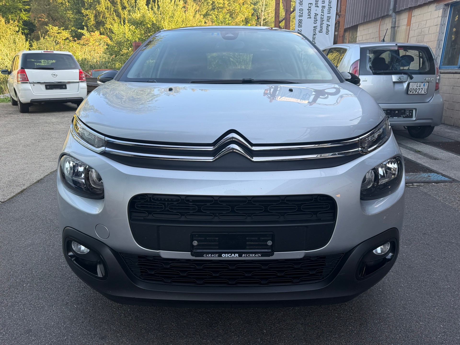 CITROEN C3 1.2i PureTech Elle EAT-image-8