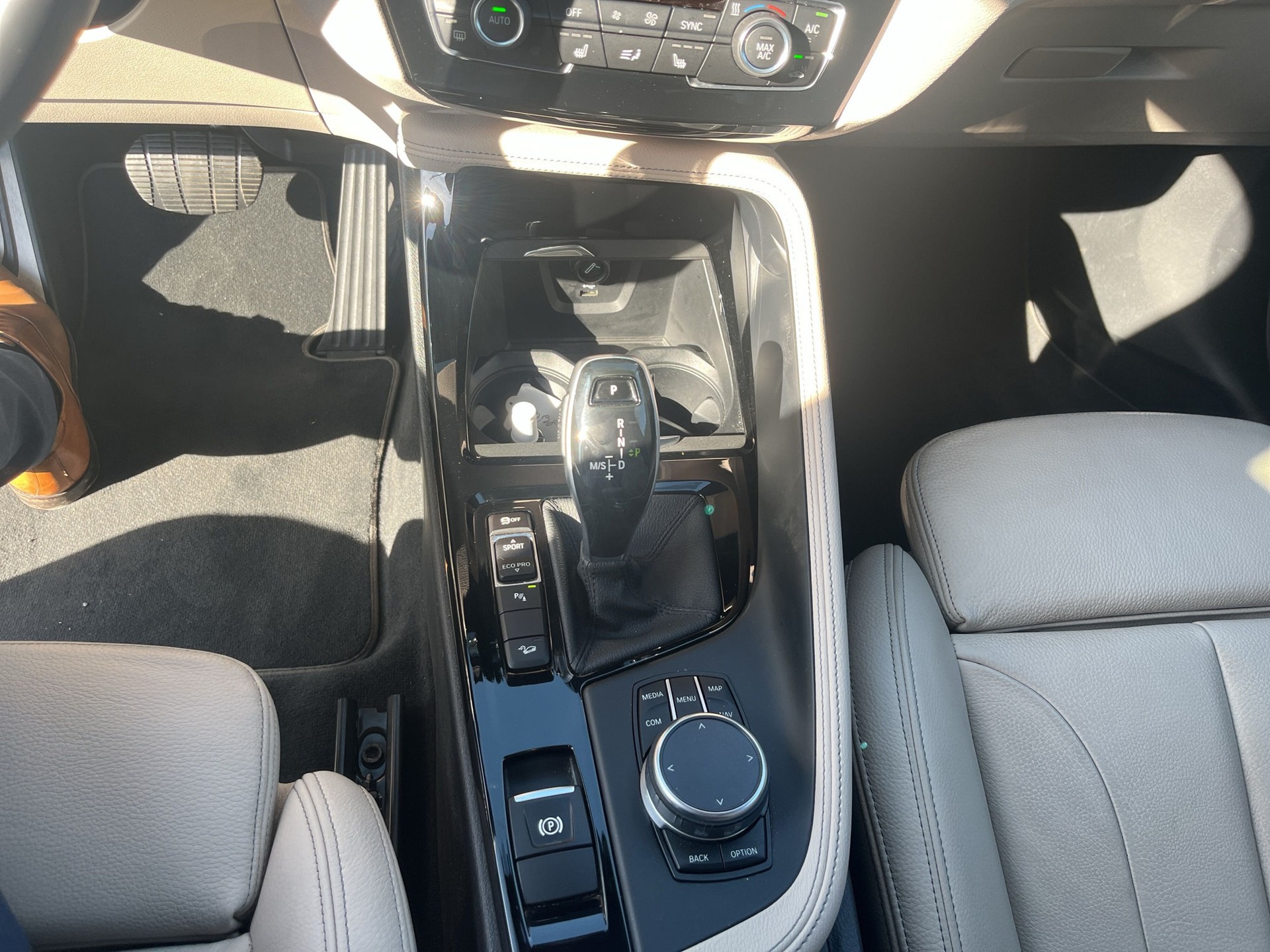 BMW X2 xDrive 20d M Sport Steptronic-image-12