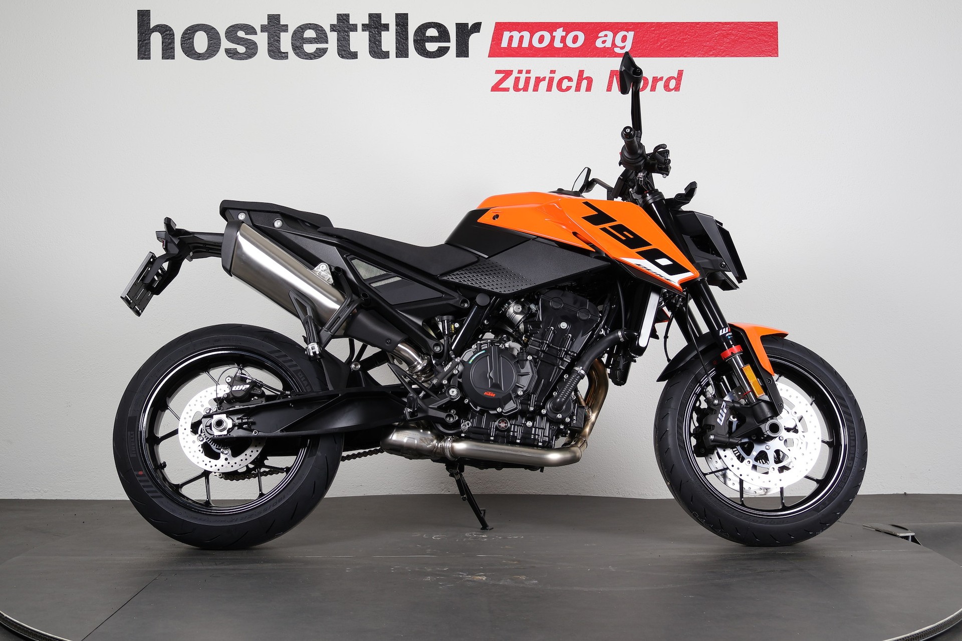 KTM 790 Duke L-showroom-element-1