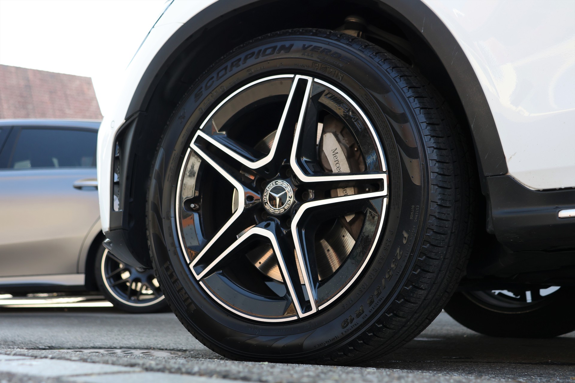 MERCEDES-BENZ GLC 200 AMG Line 4Matic 9G-Tronic (CH)-image-7