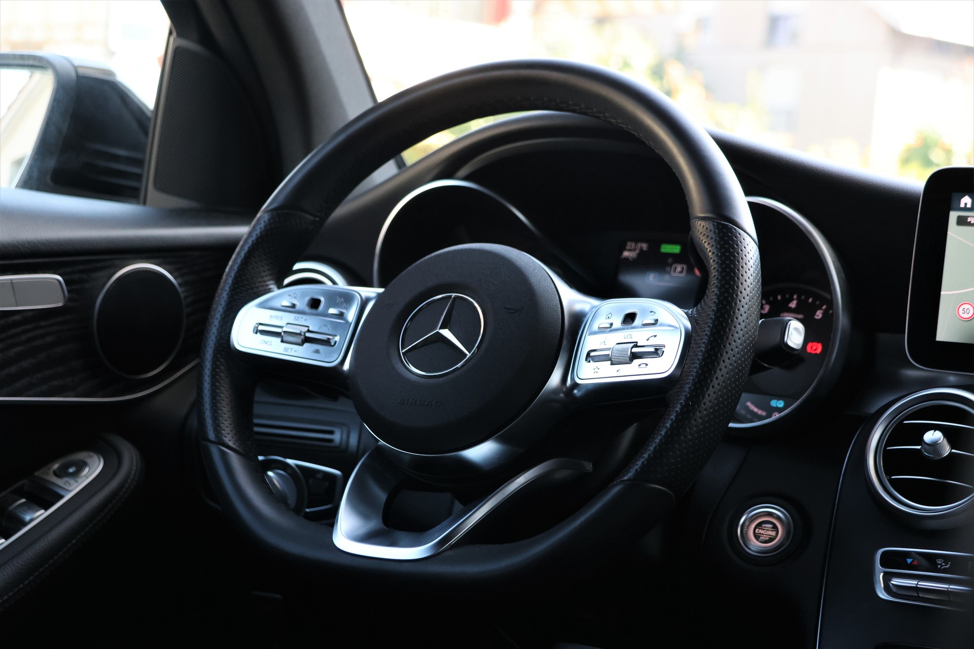 MERCEDES-BENZ GLC 200 AMG Line 4Matic 9G-Tronic (CH)-image-14