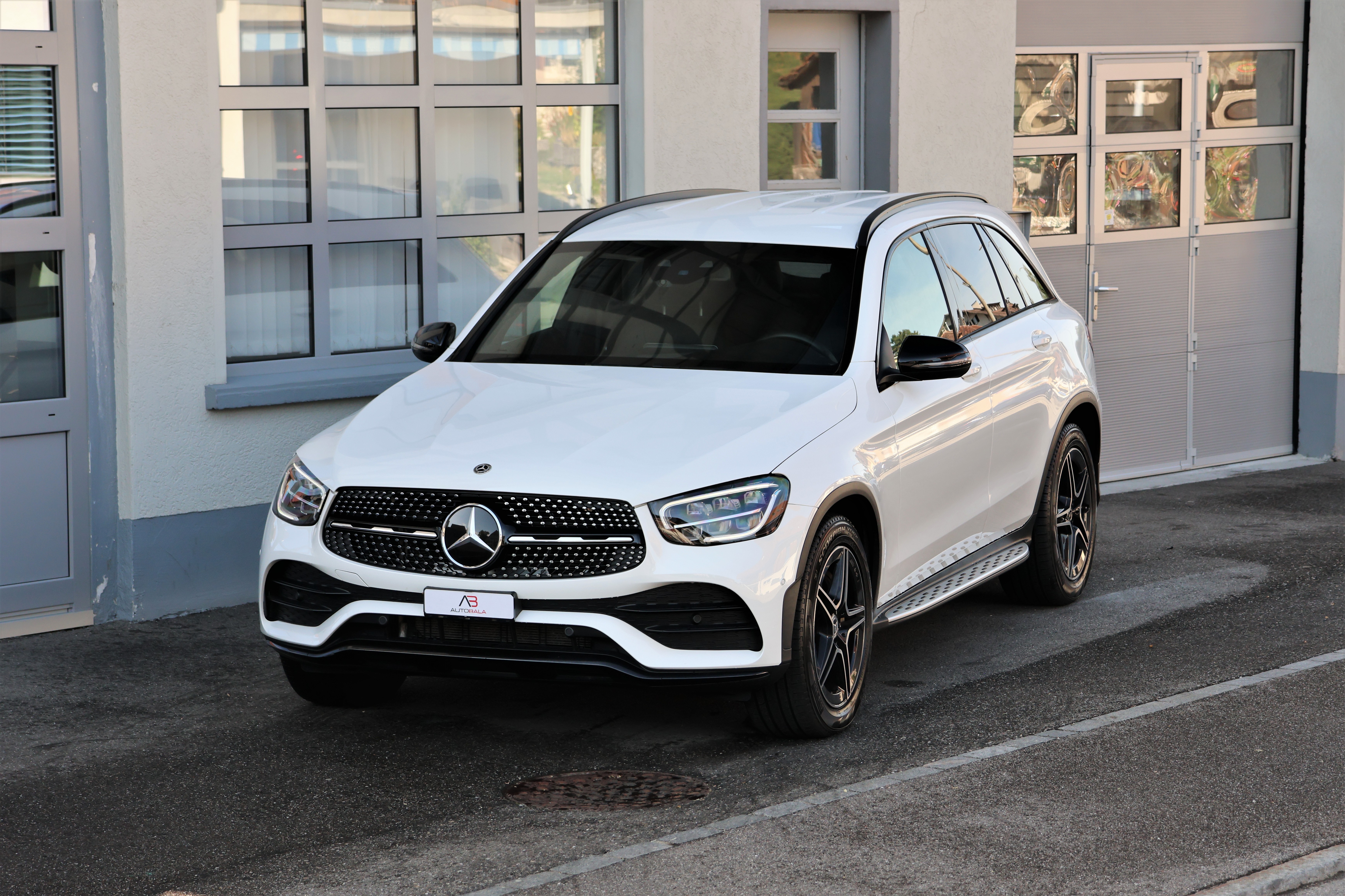 Car photo