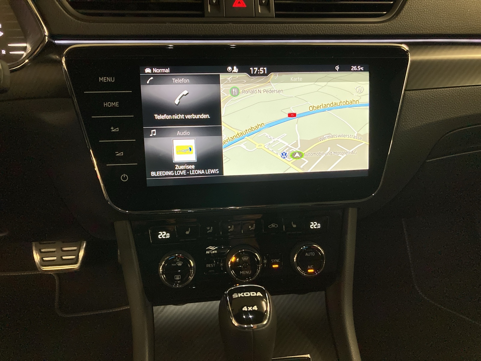 SKODA Superb Combi 2.0 TSI SportLine Light 4x4 DSG-image-8