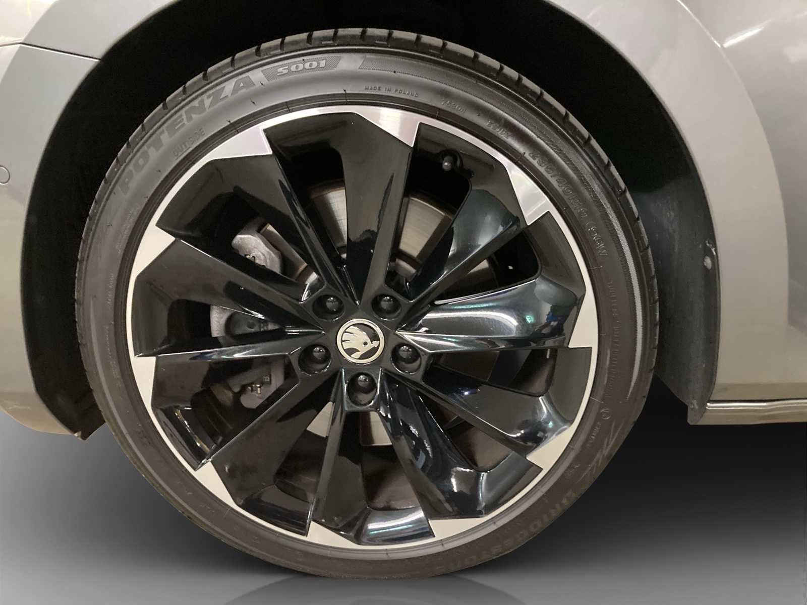 SKODA Superb Combi 2.0 TSI SportLine Light 4x4 DSG-image-13