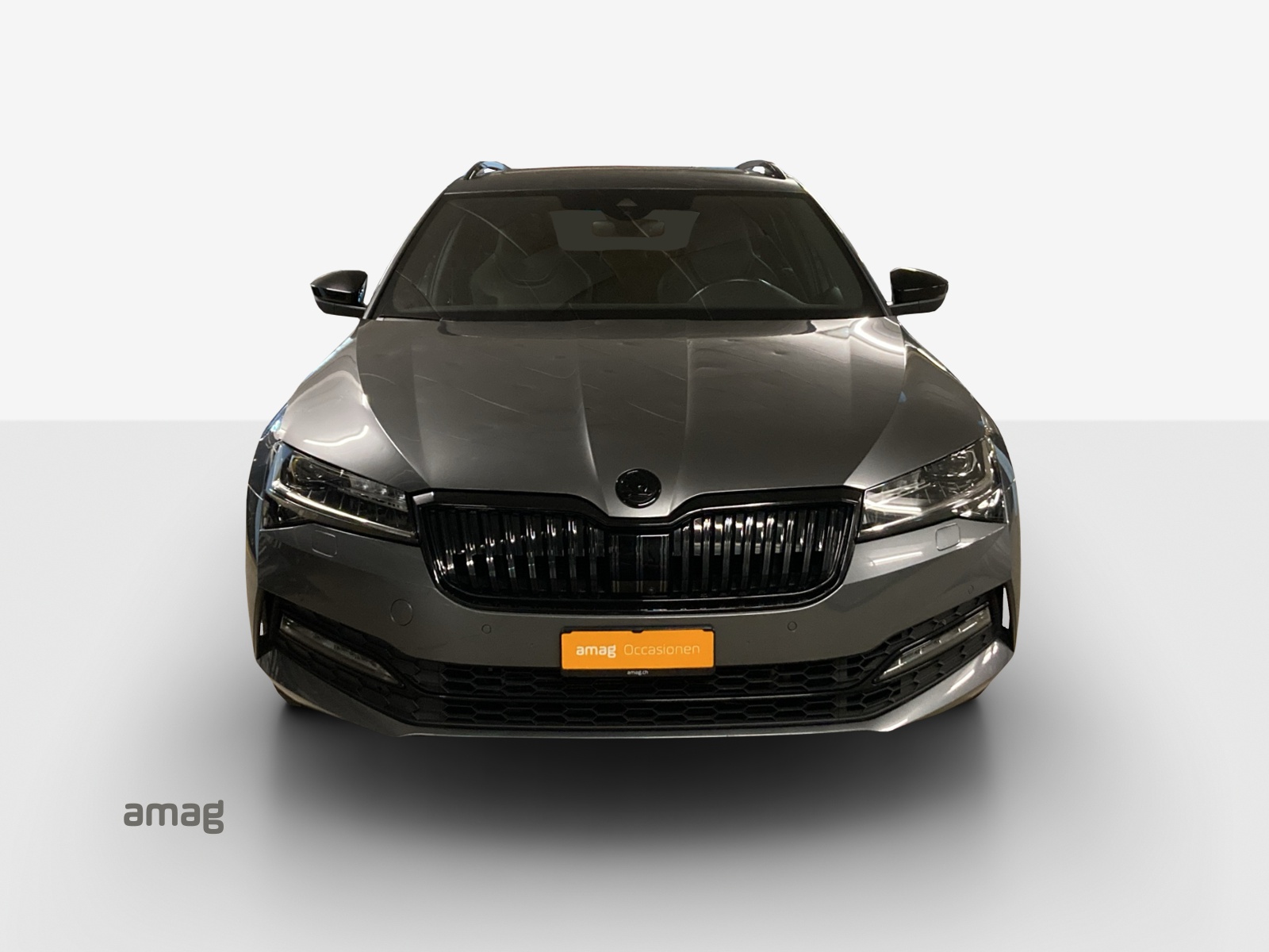 SKODA Superb Combi 2.0 TSI SportLine Light 4x4 DSG-image-0