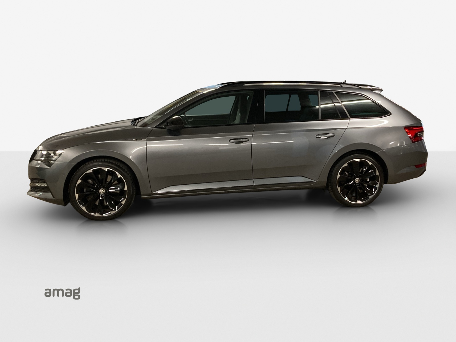 SKODA Superb Combi 2.0 TSI SportLine Light 4x4 DSG-image-15