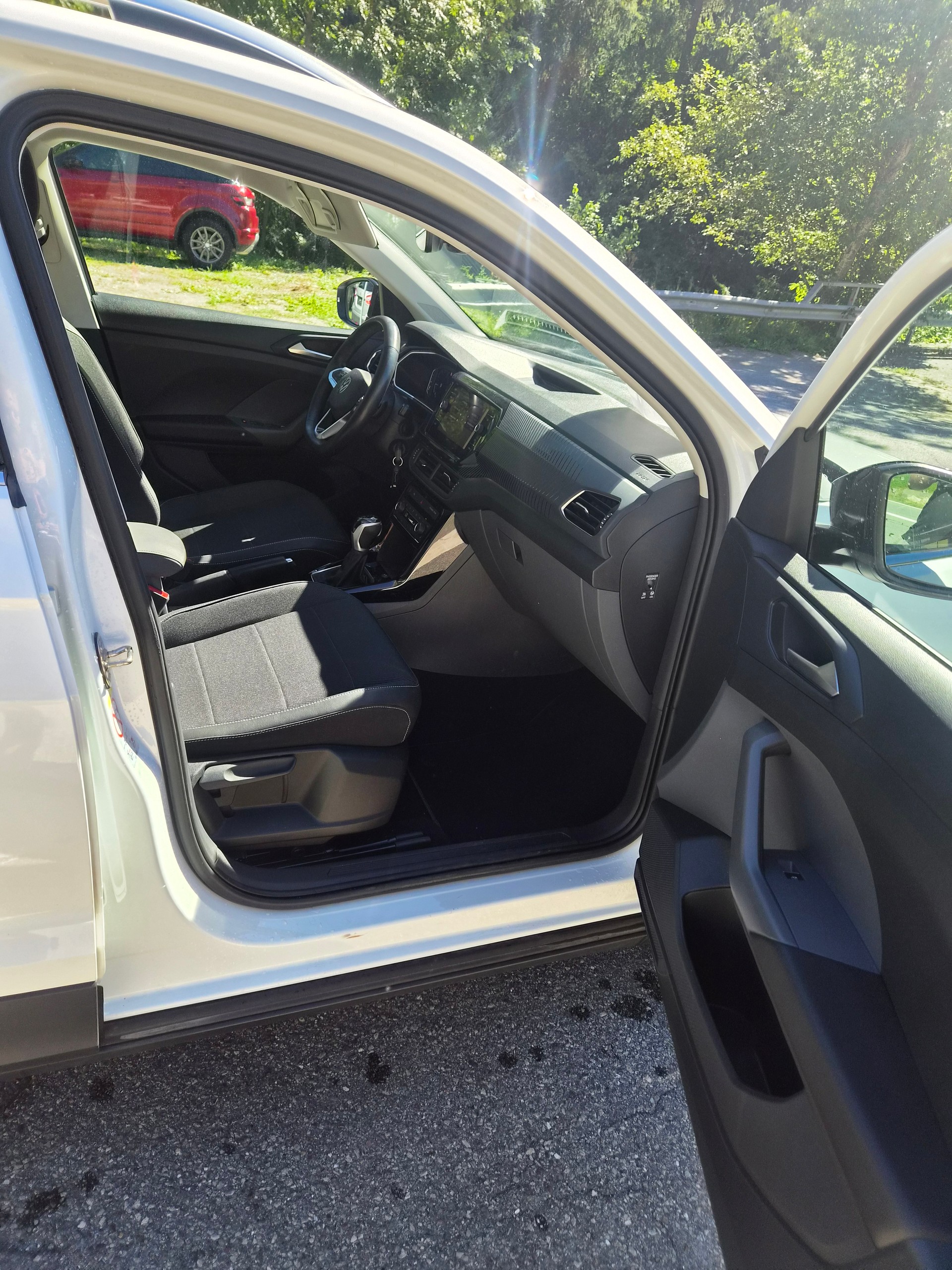 VW T-Cross 1.0 TSI Style DSG-image-4