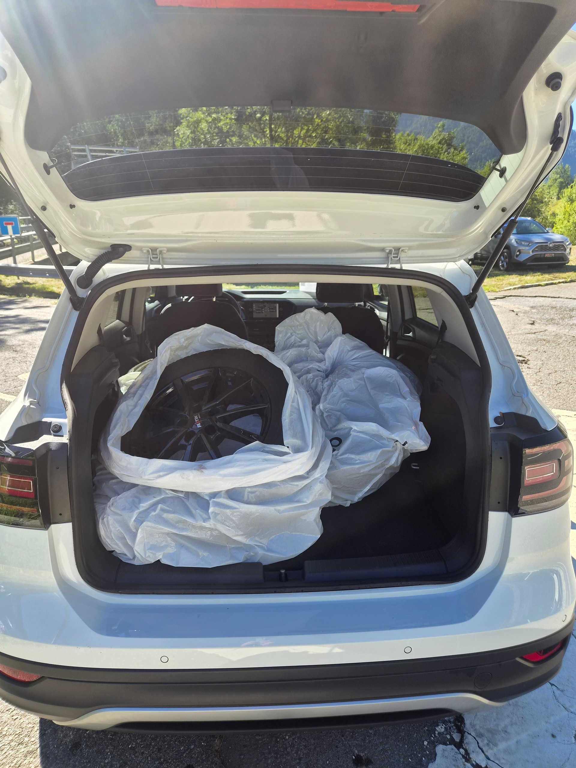 VW T-Cross 1.0 TSI Style DSG-image-6