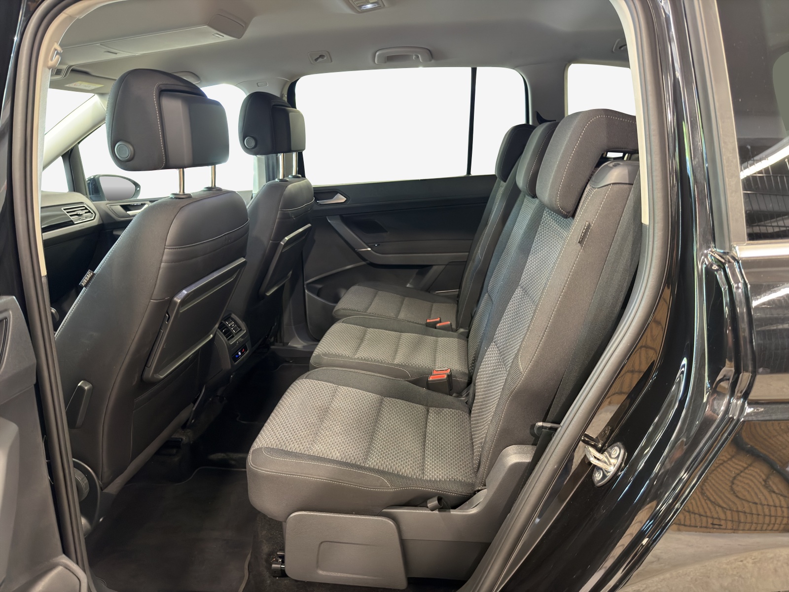 VW Touran 1.5 TSI EVO Comfortline DSG-image-8