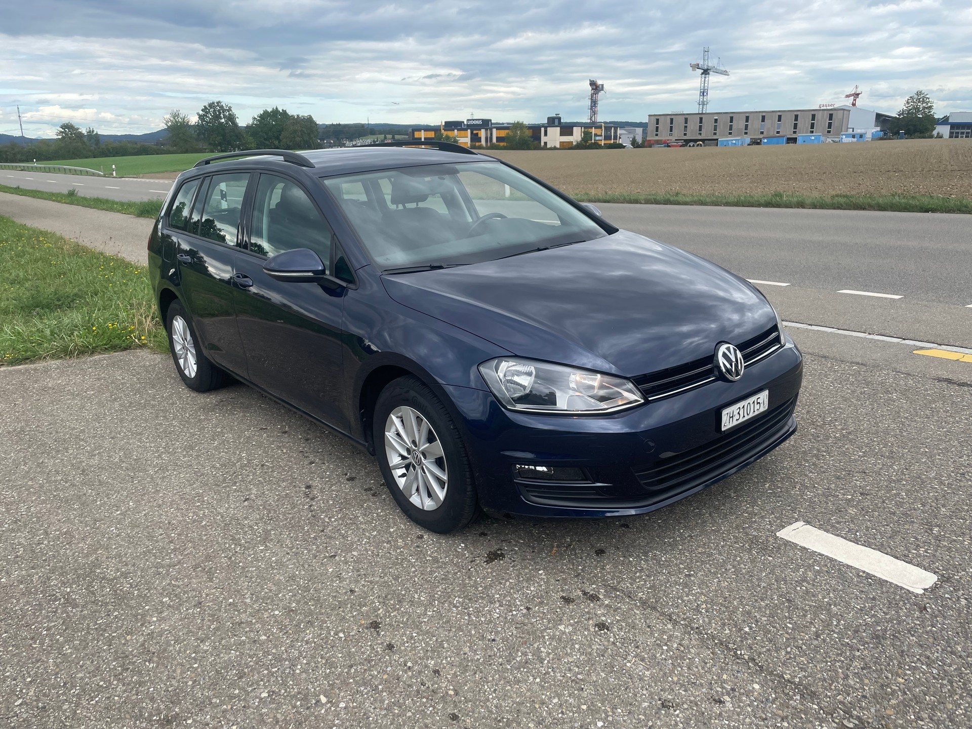 VW Golf Variant 1.2 TSI Comfort-image-0