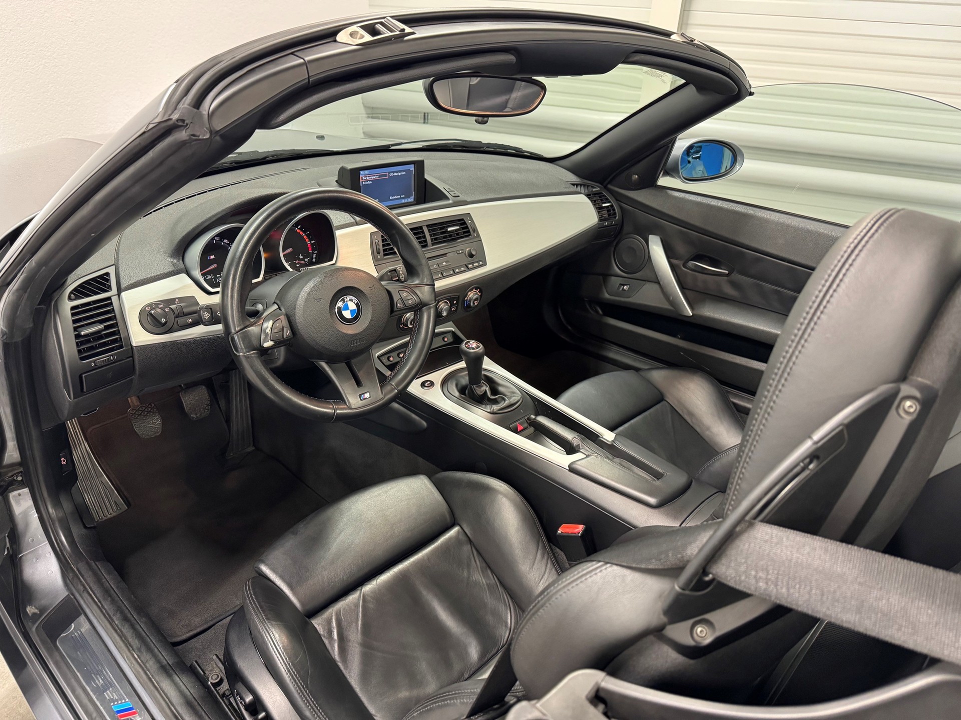 BMW Z4 M Roadster-image-2