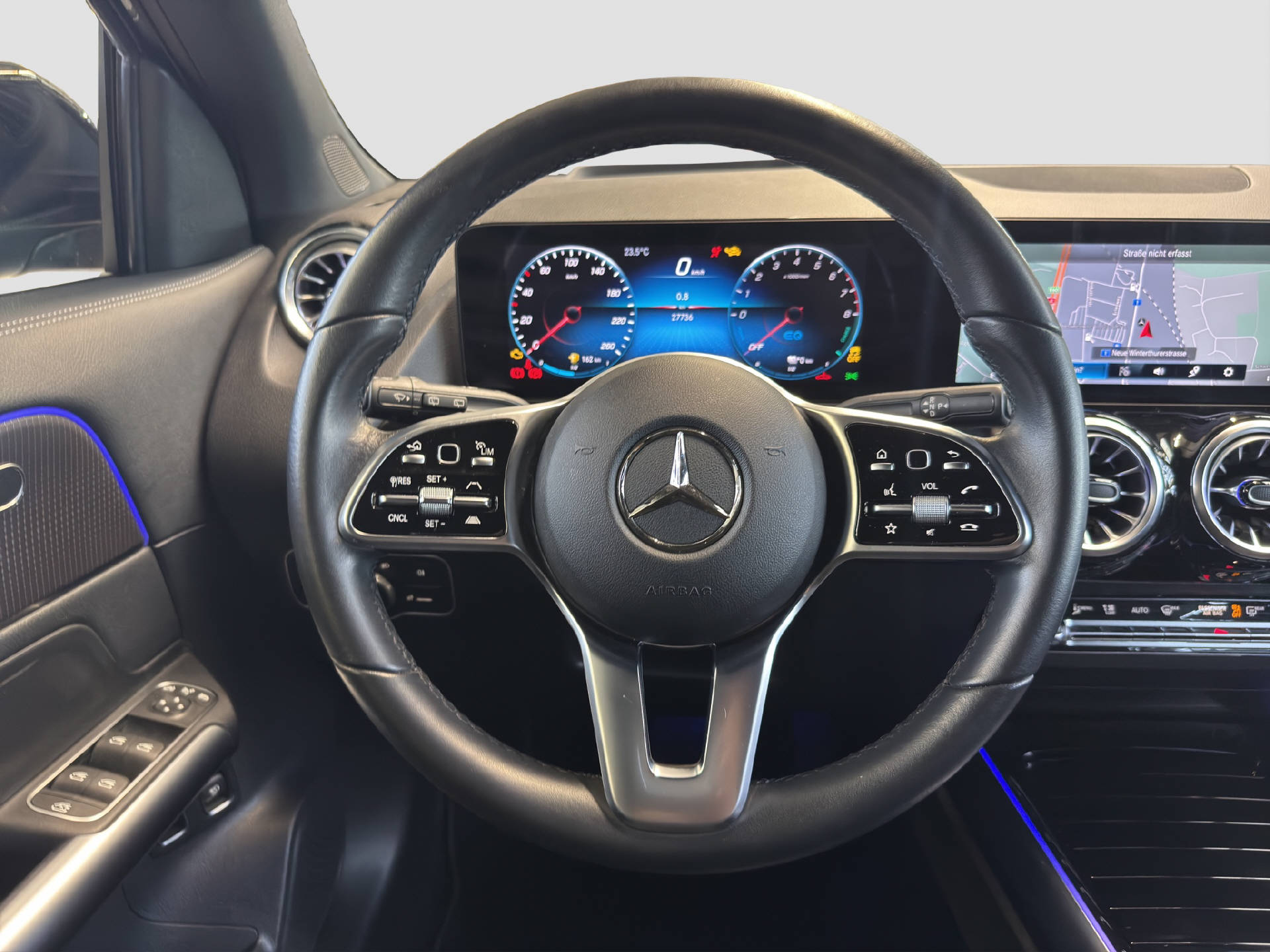 MERCEDES-BENZ GLA 250 e Progressive-image-8