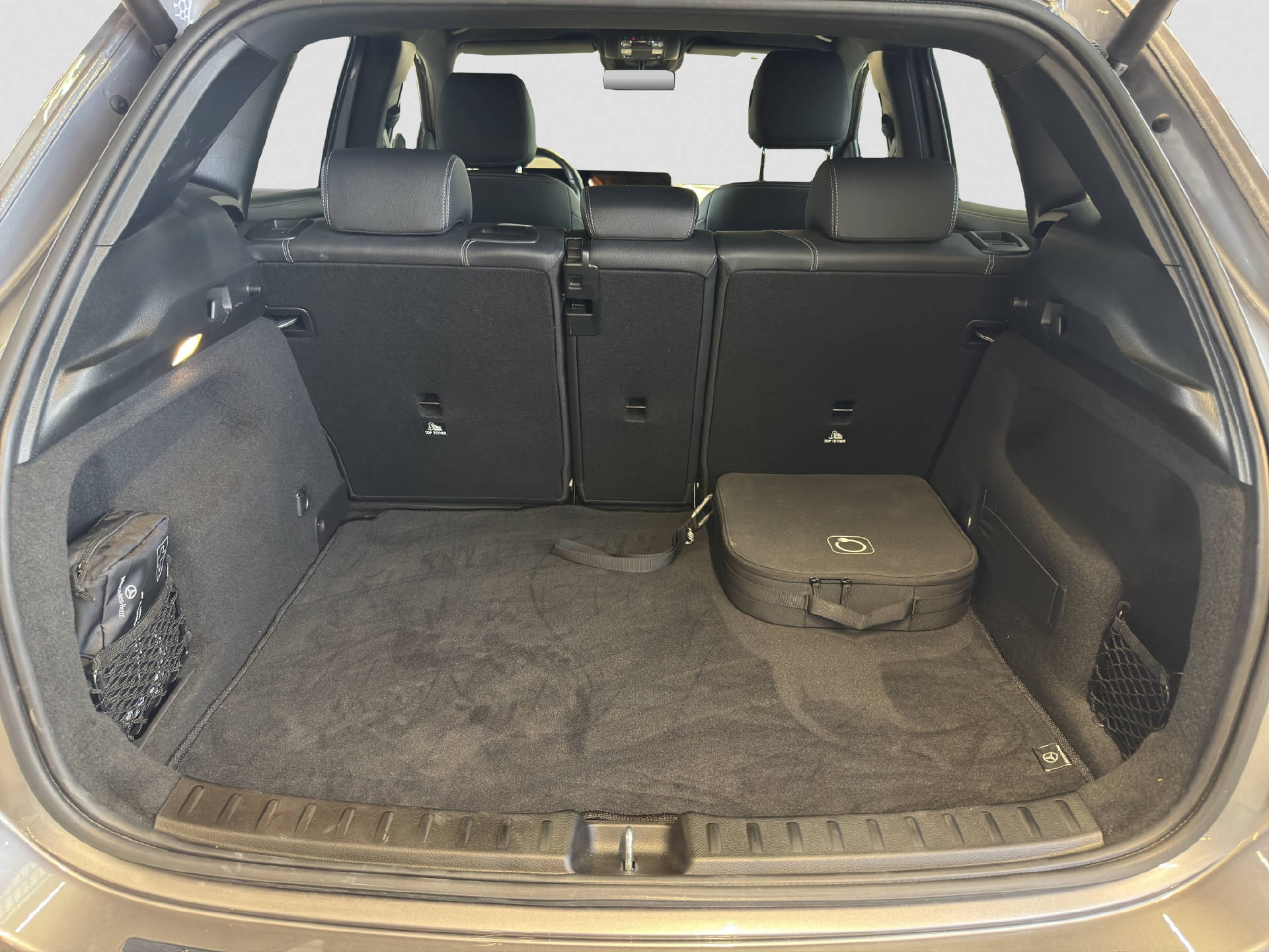 MERCEDES-BENZ GLA 250 e Progressive-image-13