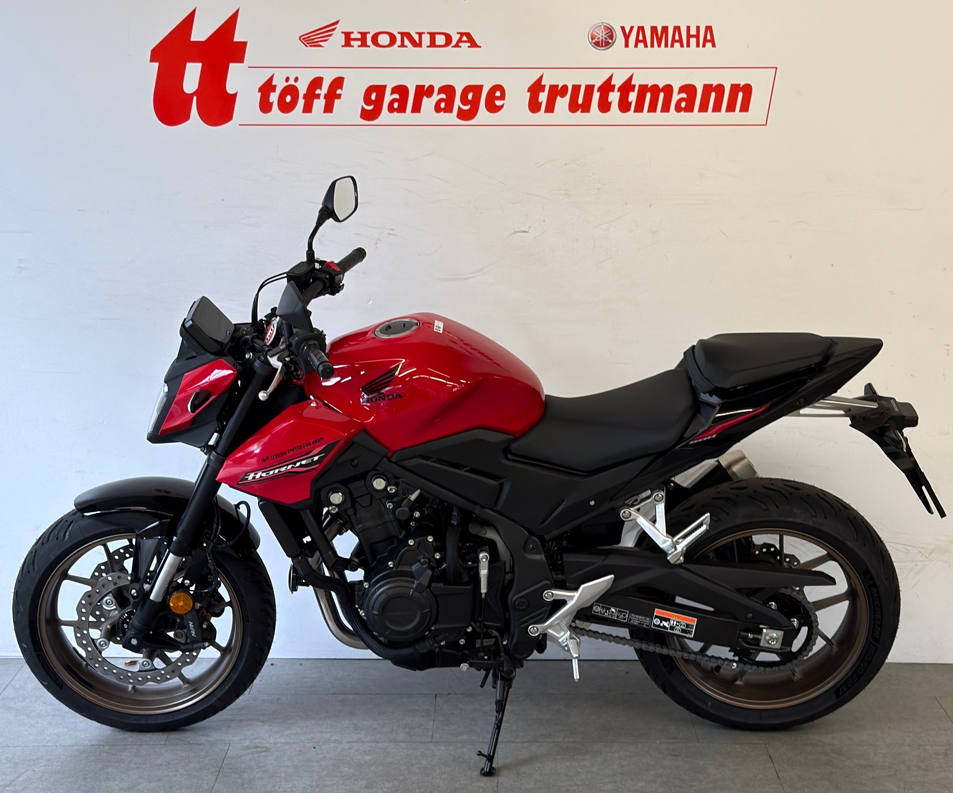 HONDA CB 500 Hornet E-Clutch-showroom-element-1