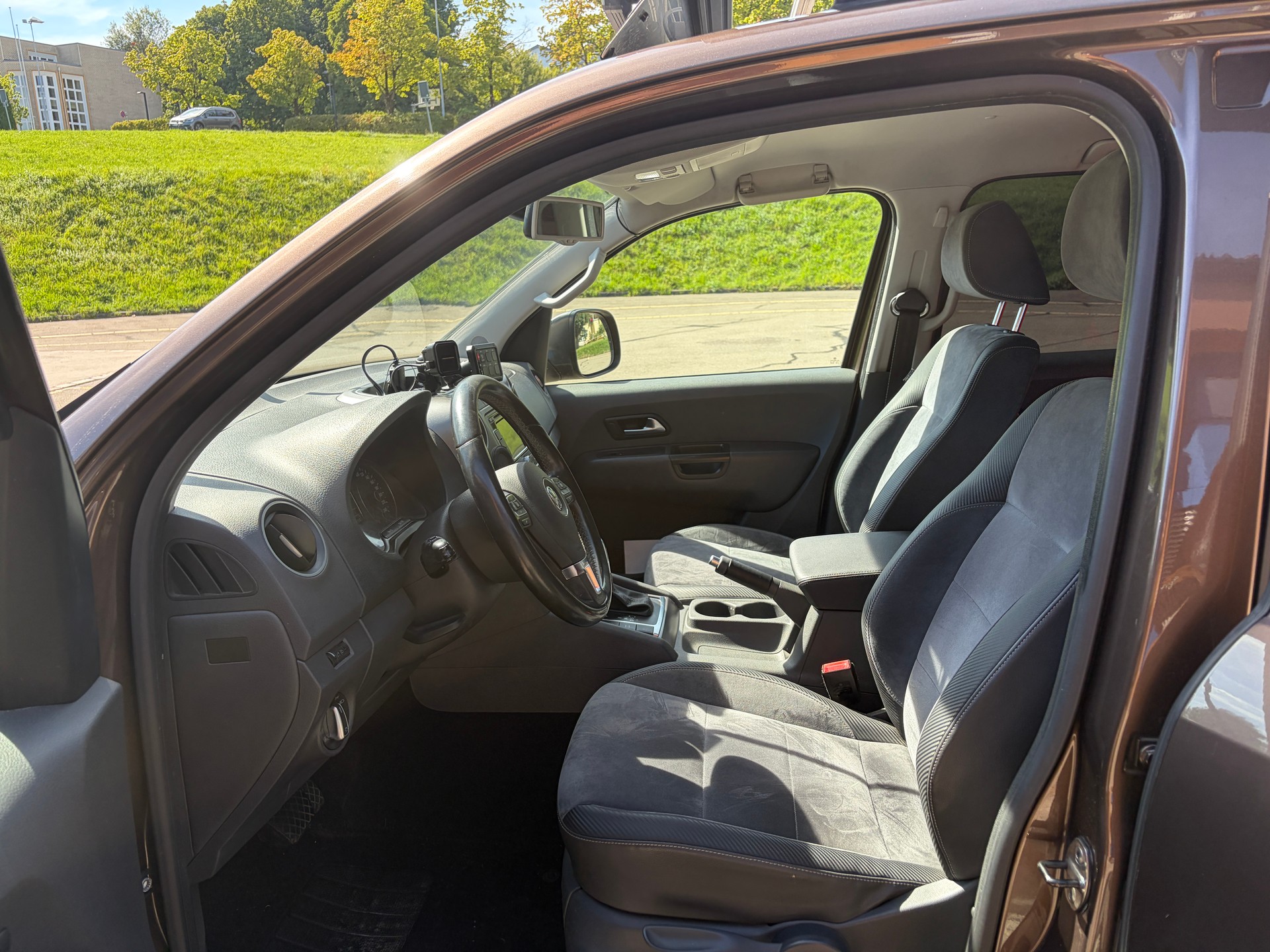 VW 2.0 TDI 180 Dark Label 4m-image-5