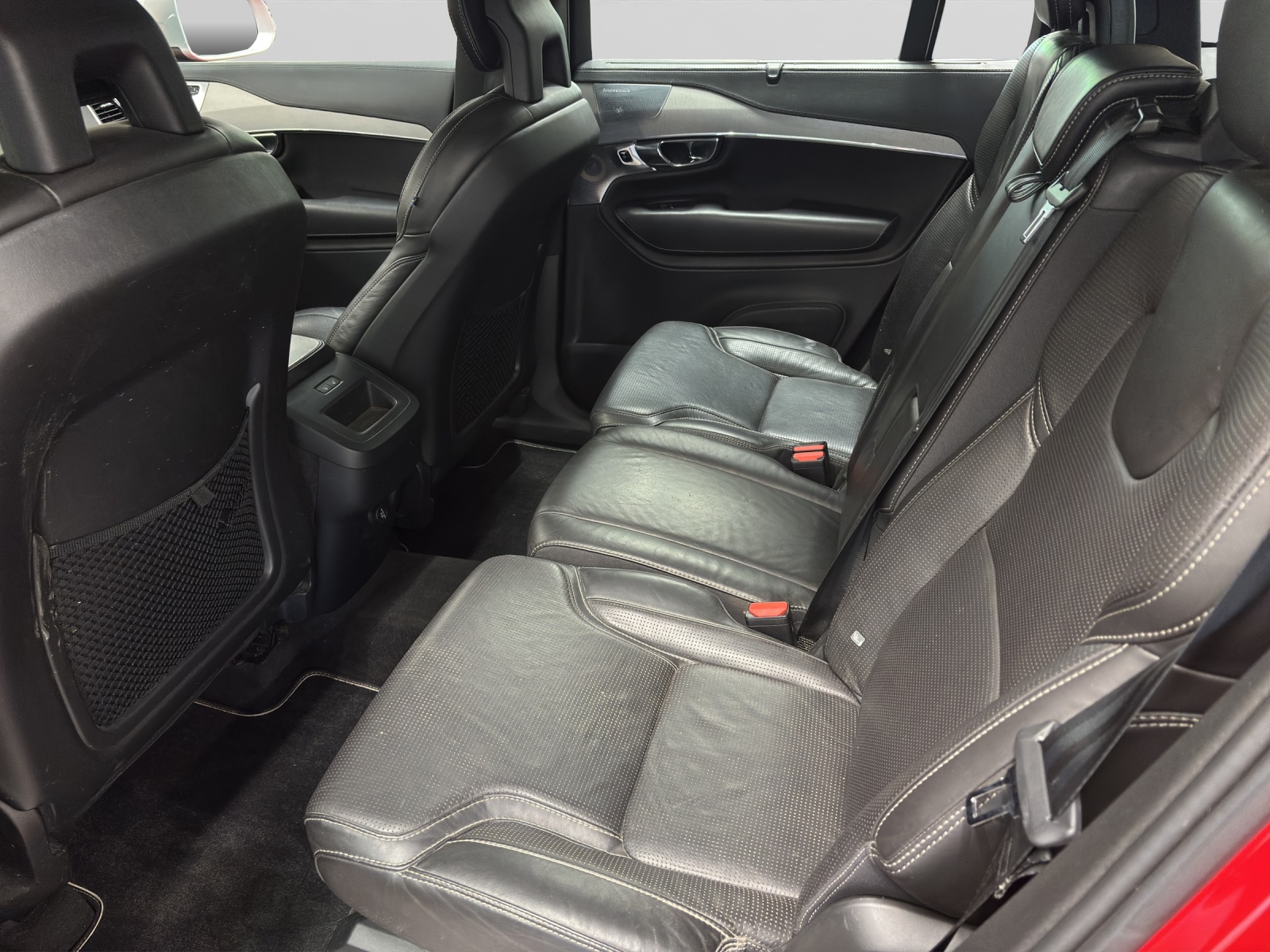 VOLVO XC90 2.0 T6 AWD R-Design 5-Plätzer-image-4
