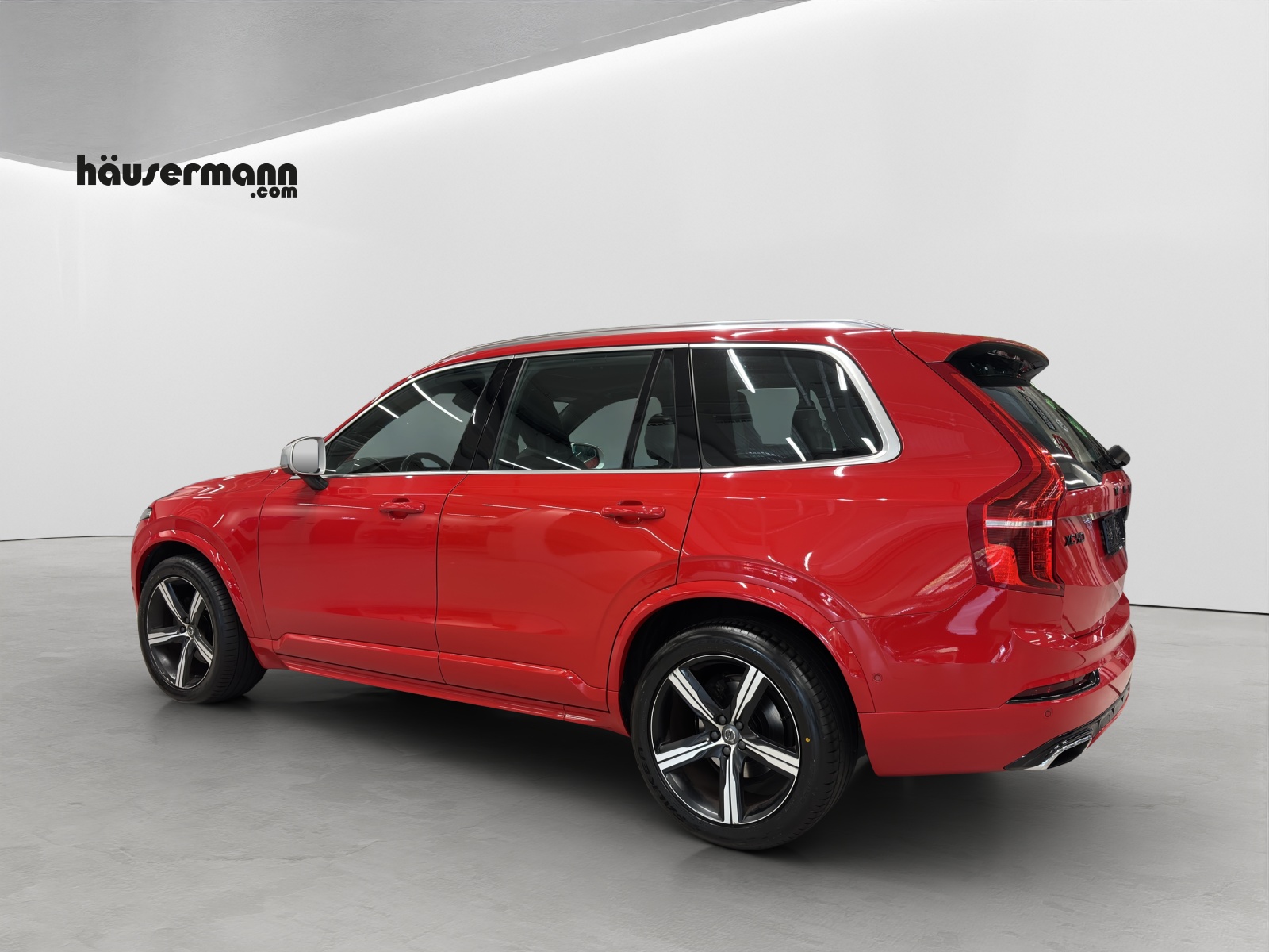 VOLVO XC90 2.0 T6 AWD R-Design 5-Plätzer-image-2