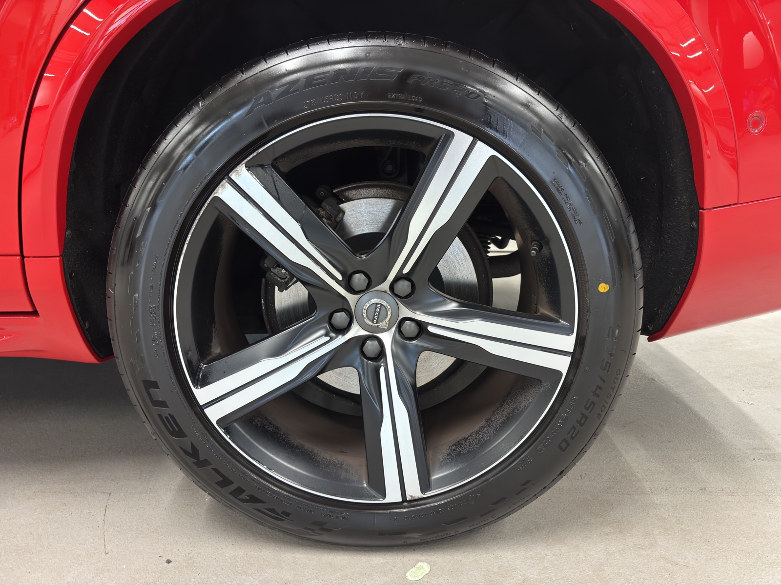 VOLVO XC90 2.0 T6 AWD R-Design 5-Plätzer-image-15