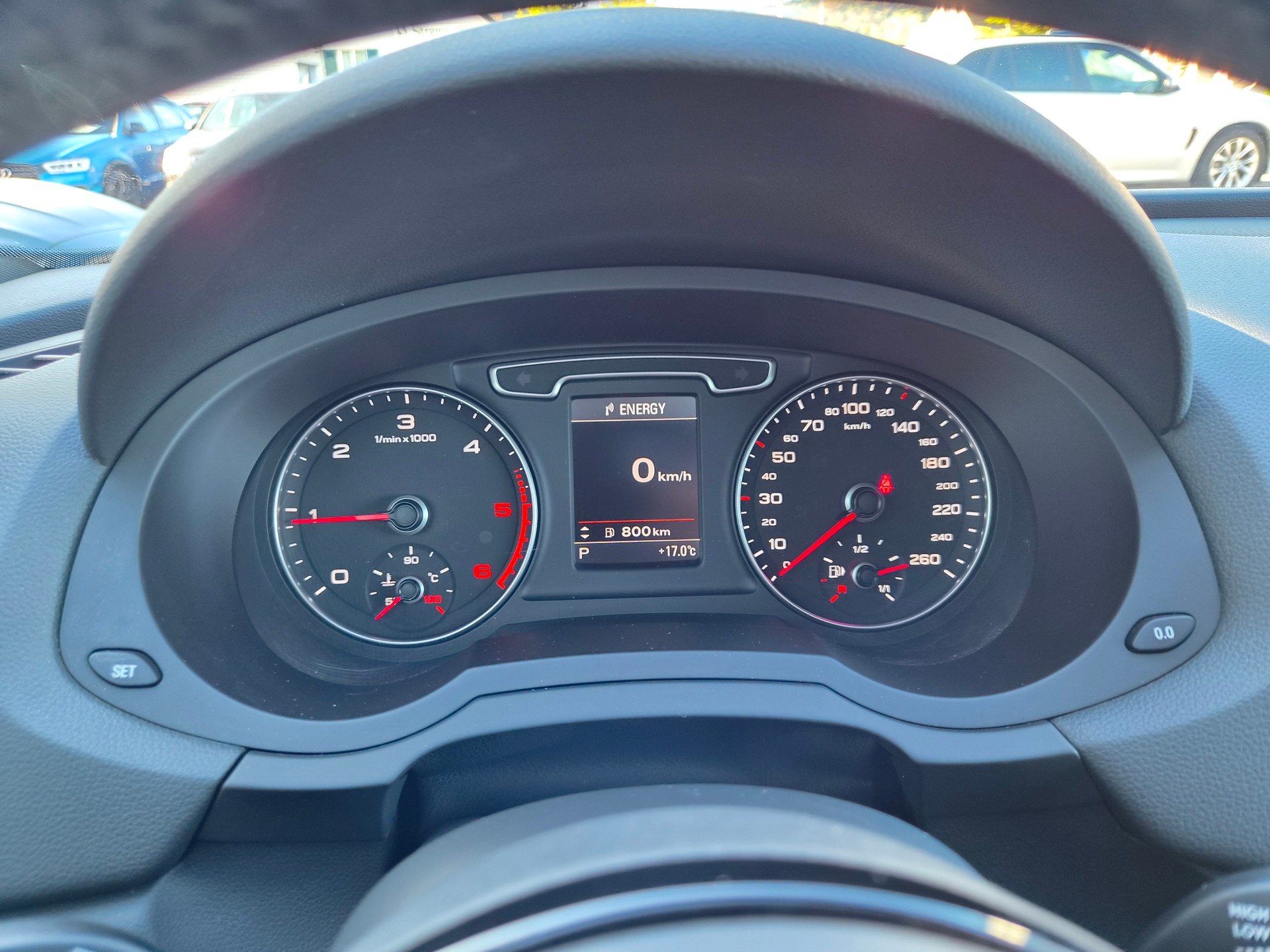 AUDI Q3 2.0 TDI quattro S-tronic S-Line-image-15