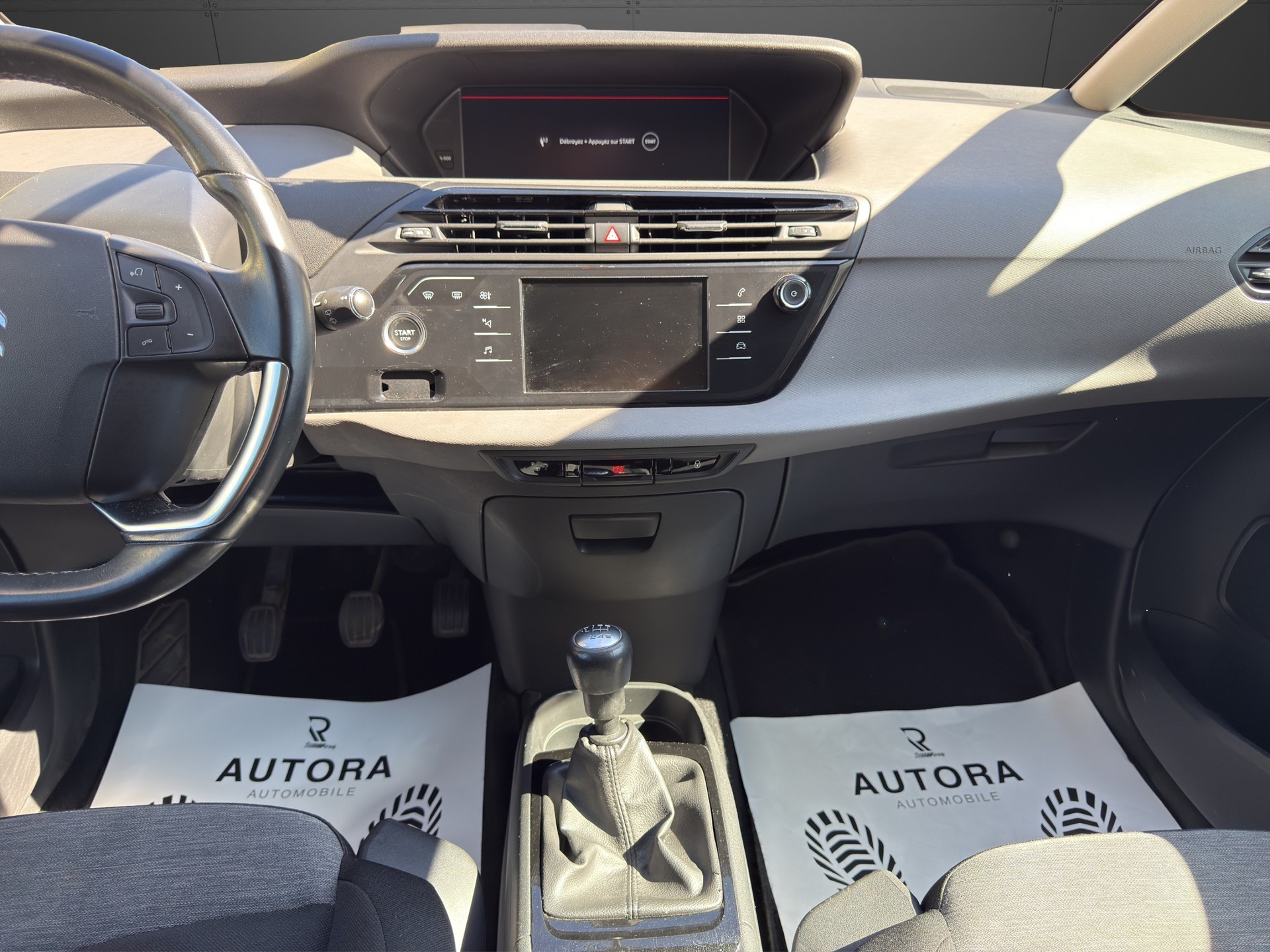 CITROEN C4 Picasso 1.2 Pure Tech Feel-image-10