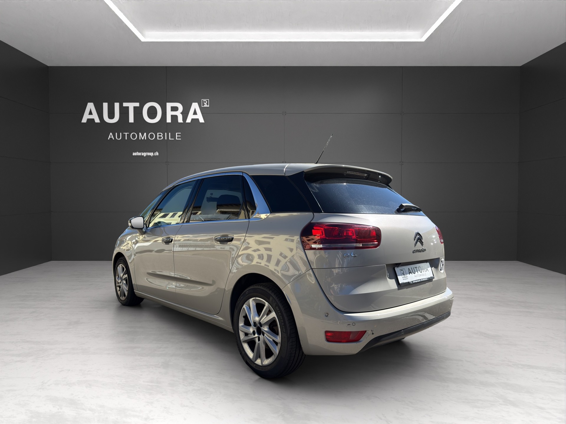 CITROEN C4 Picasso 1.2 Pure Tech Feel-image-3
