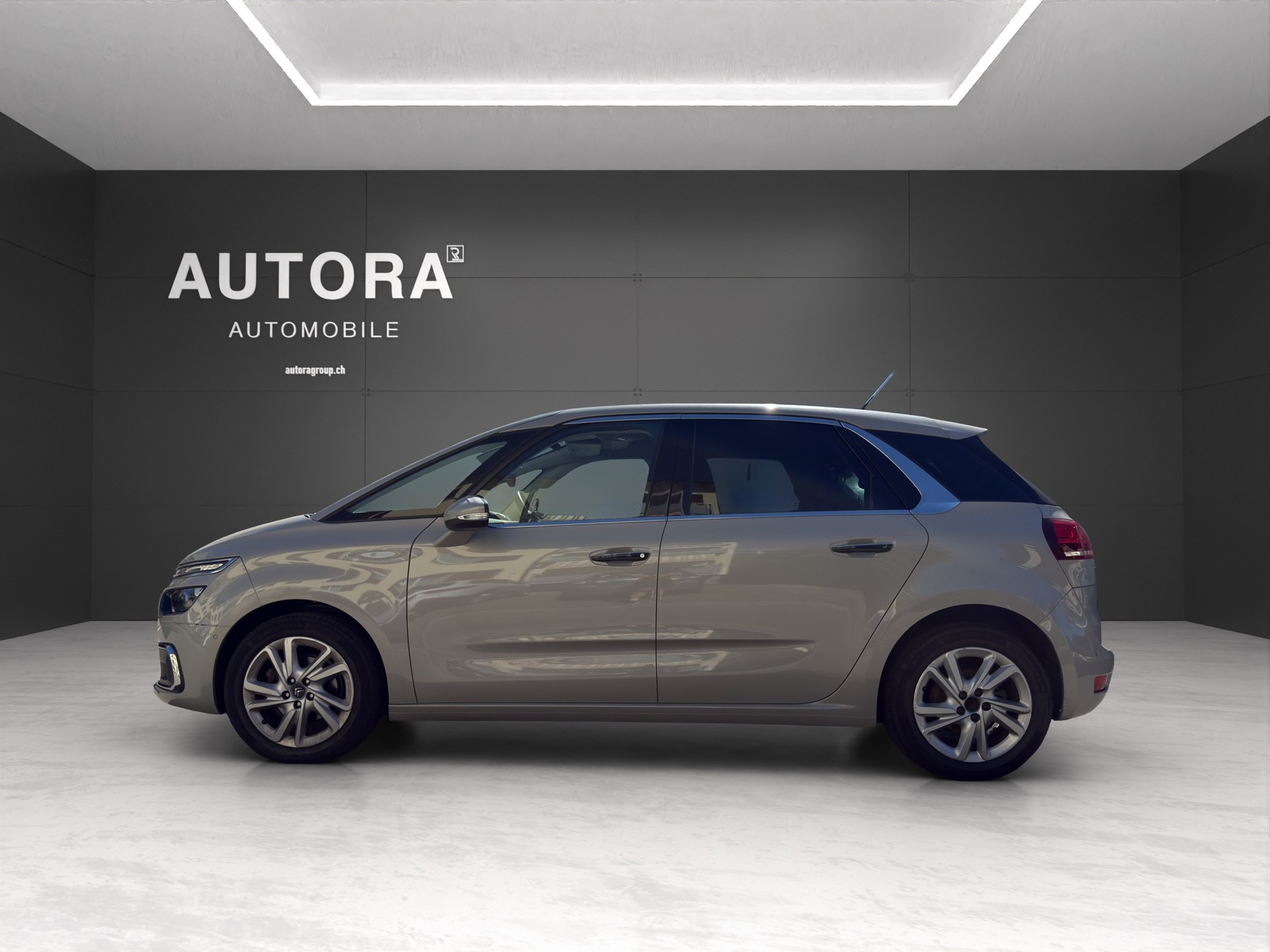 CITROEN C4 Picasso 1.2 Pure Tech Feel-image-2