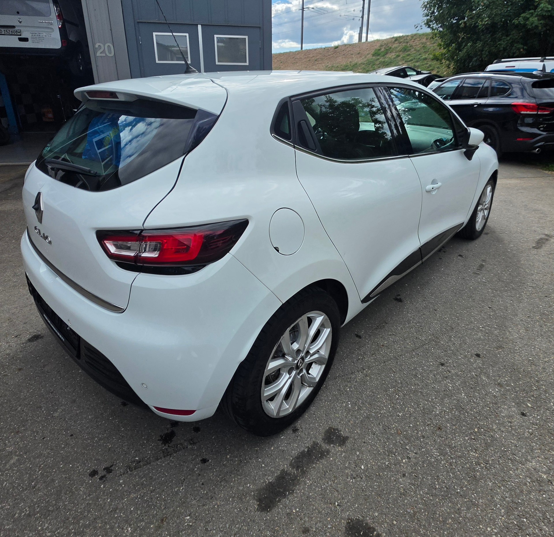 RENAULT Clio 1.2 16V T Intens EDC-image-6