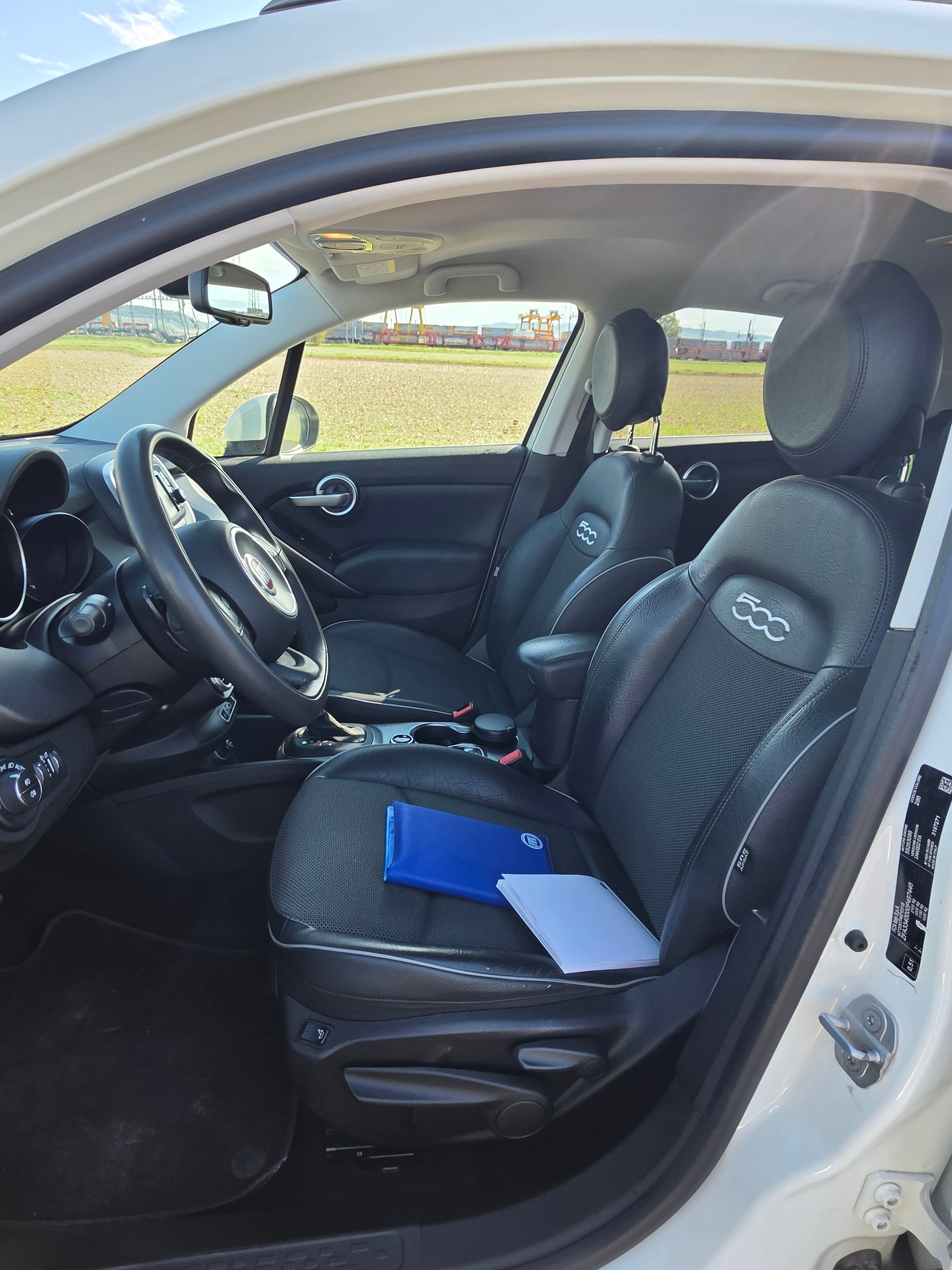 FIAT 500X 2.0 MJ Cross 4x4 Automatic-image-10