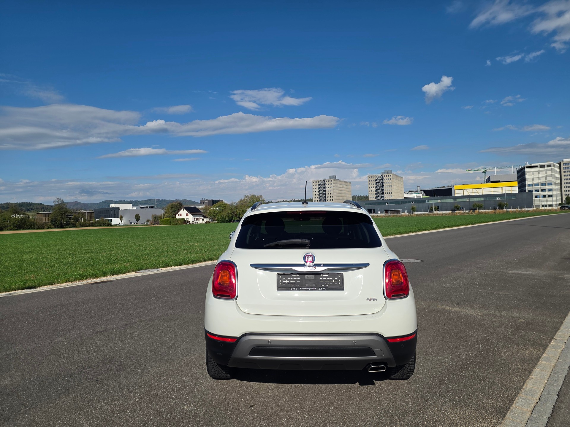 FIAT 500X 2.0 MJ Cross 4x4 Automatic-image-4