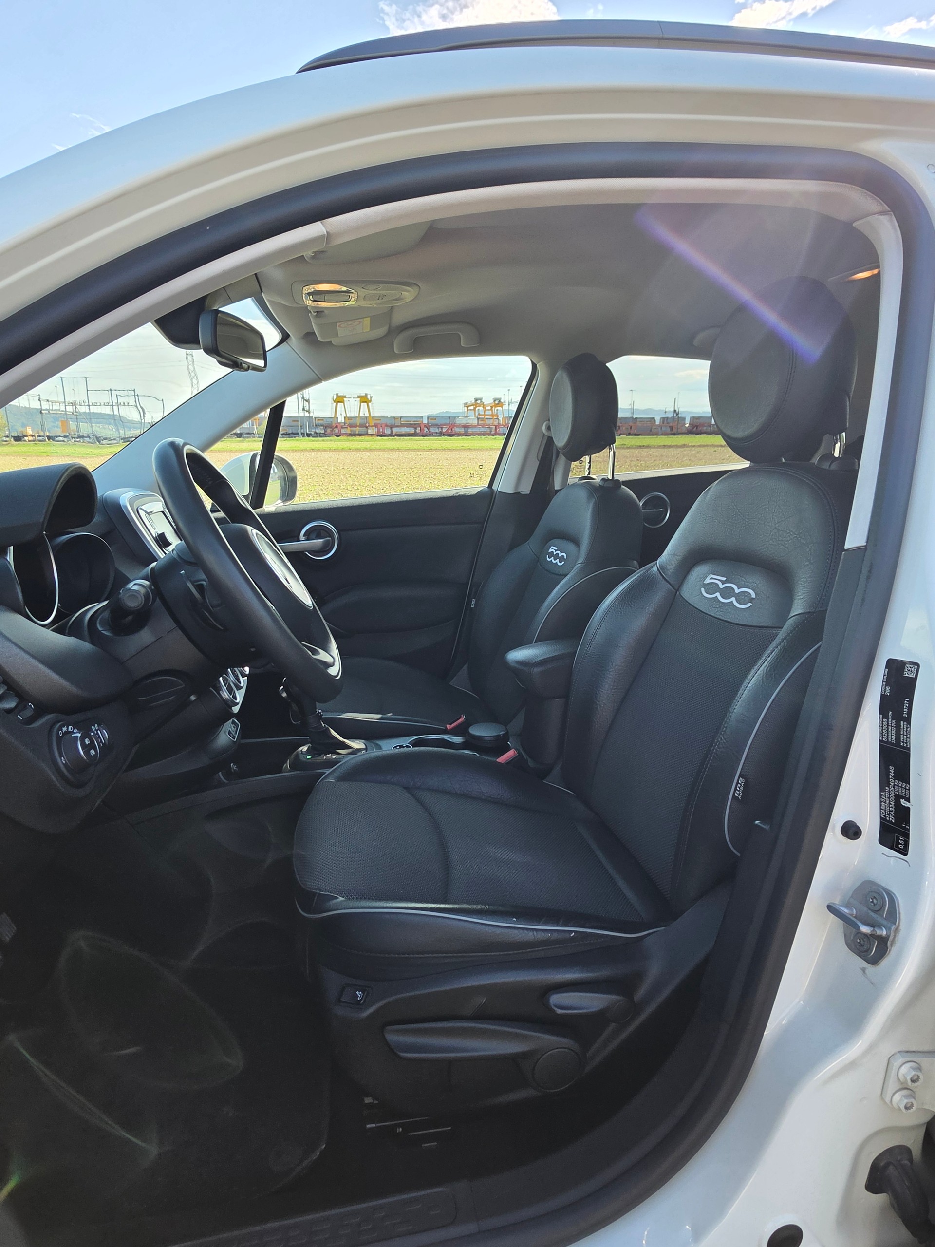 FIAT 500X 2.0 MJ Cross 4x4 Automatic-image-5