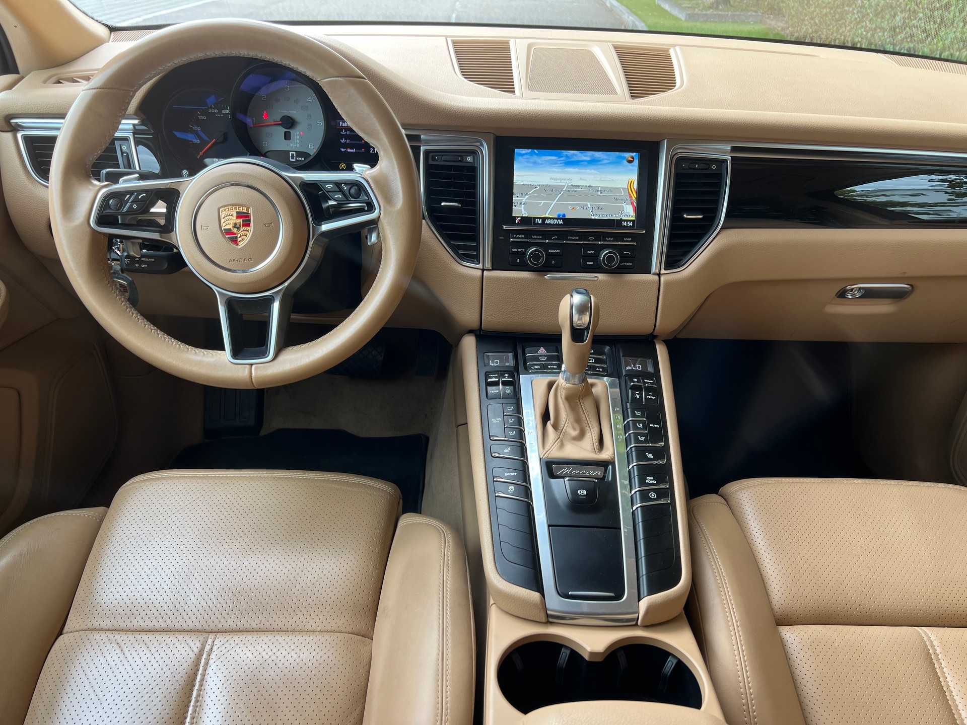 PORSCHE Macan S Diesel PDK-image-6