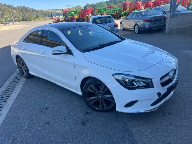 MERCEDES-BENZ CLA 180-image-4