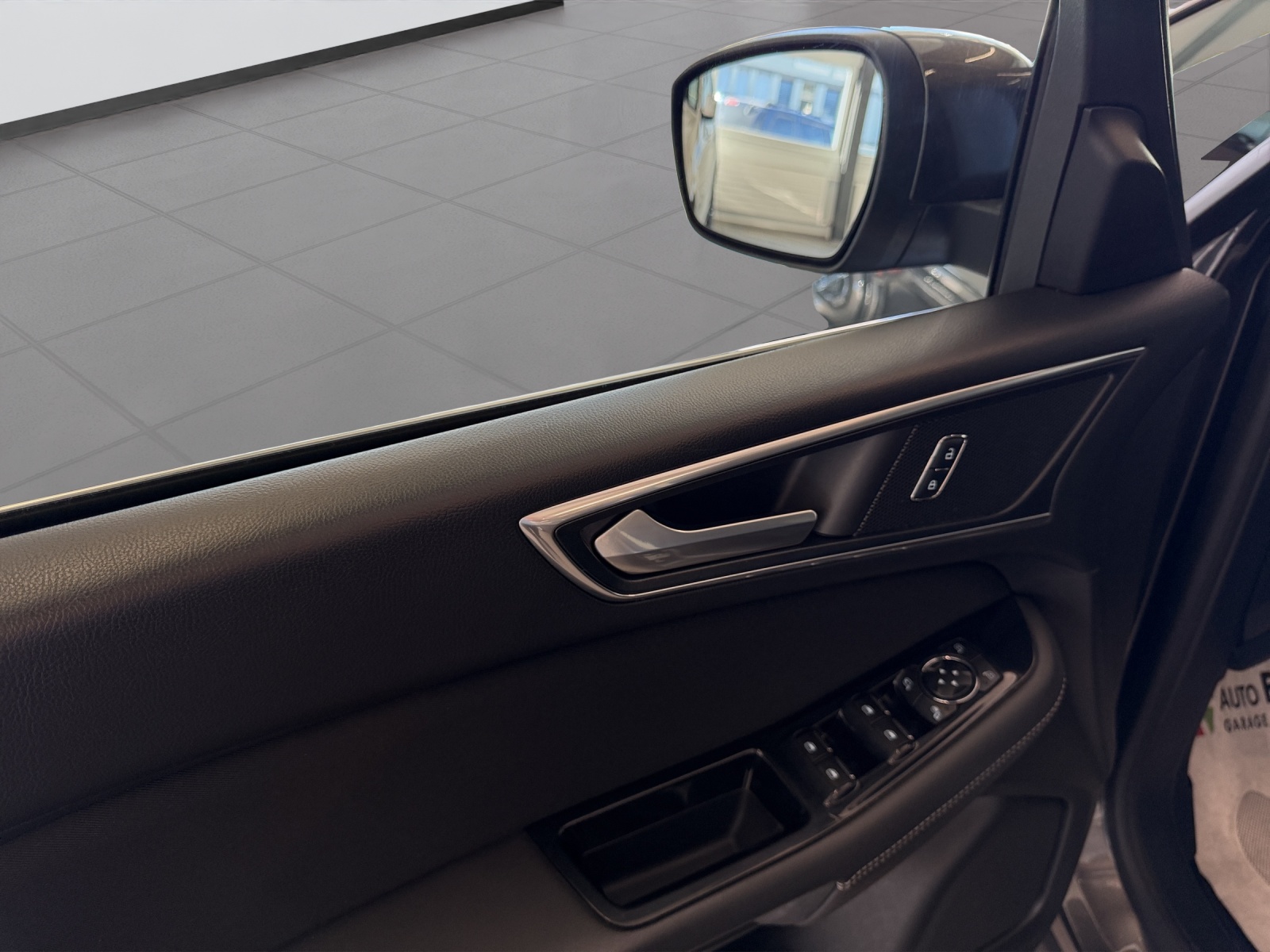 FORD S-Max 2.0 TDCi Titanium AWD PowerShift-image-16