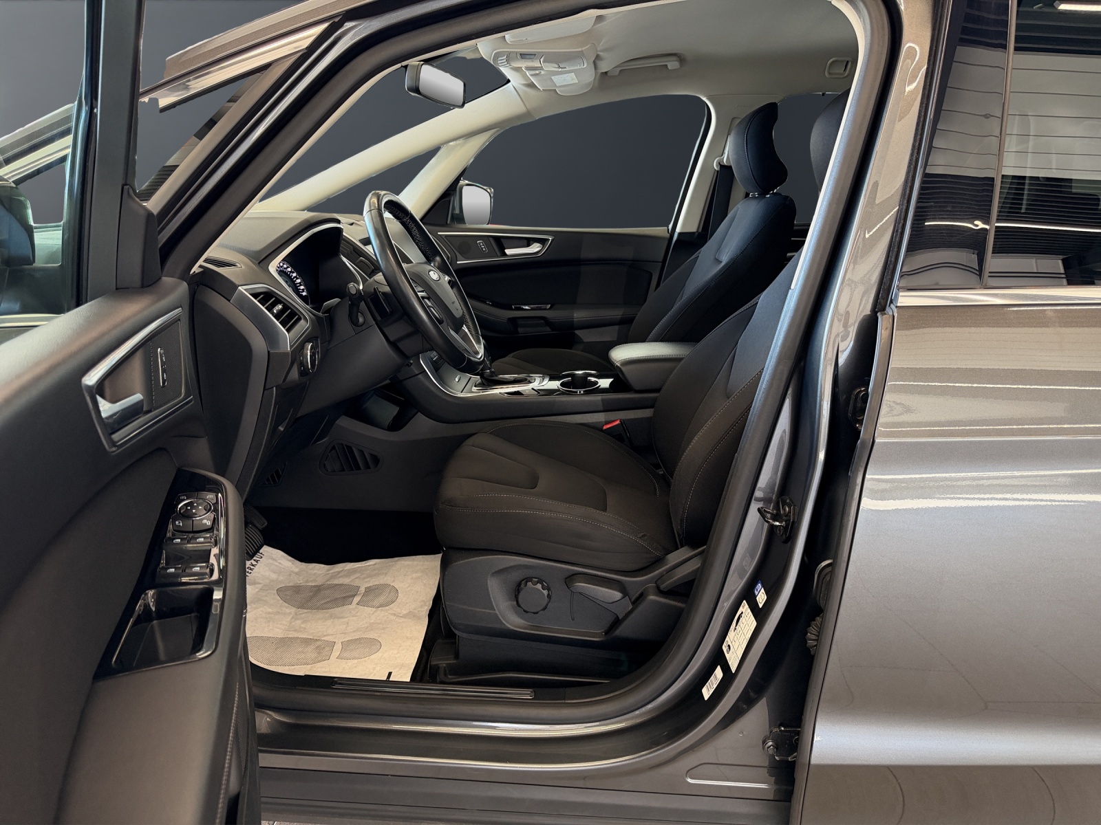 FORD S-Max 2.0 TDCi Titanium AWD PowerShift-image-15