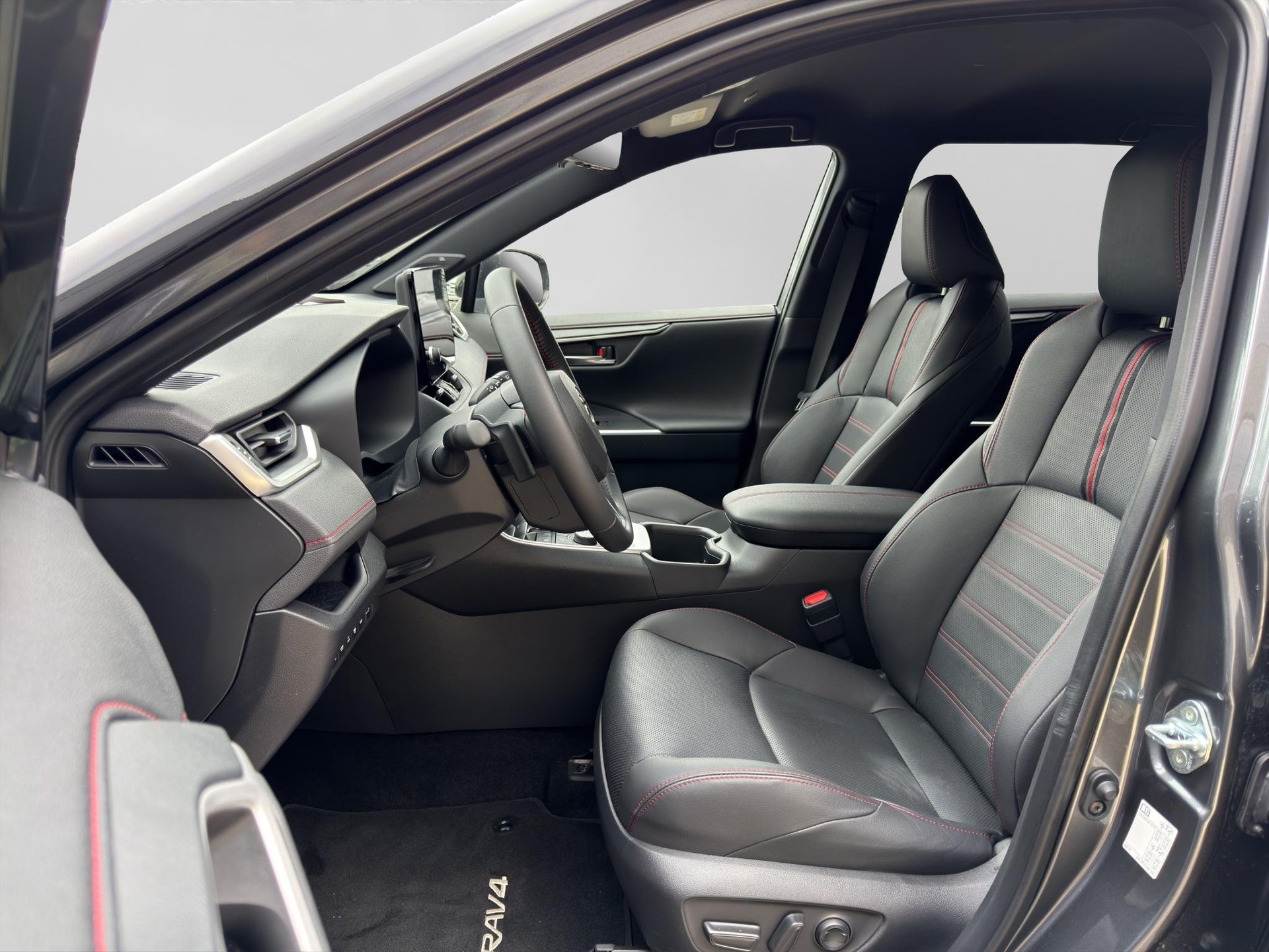 TOYOTA RAV4 2.5 Plug-In-Hybrid Platinum-image-1