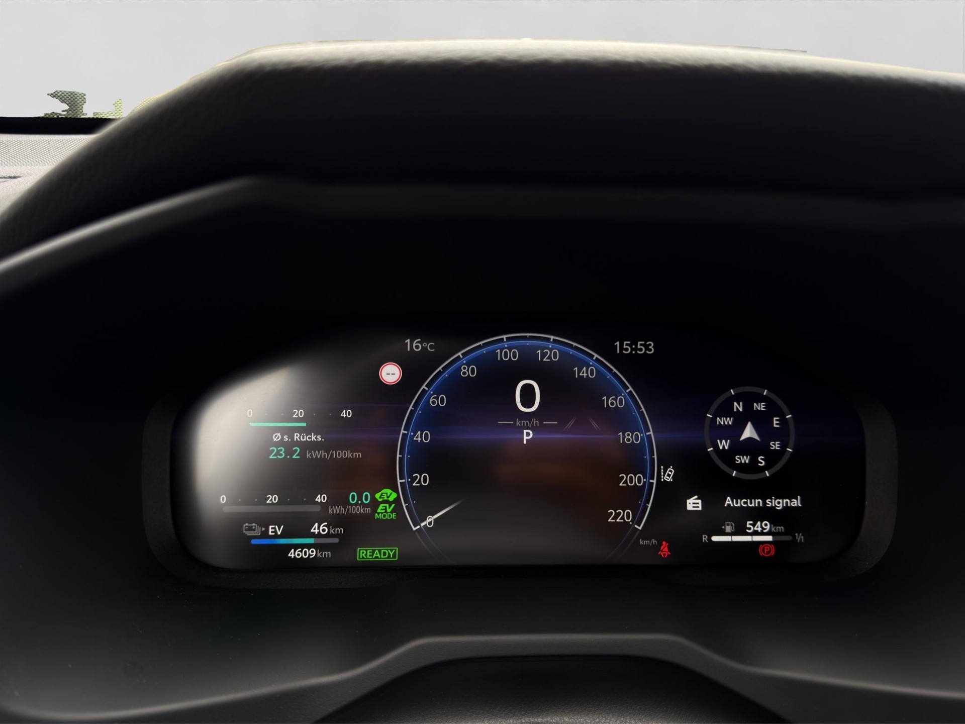 TOYOTA RAV4 2.5 Plug-In-Hybrid Platinum-image-3