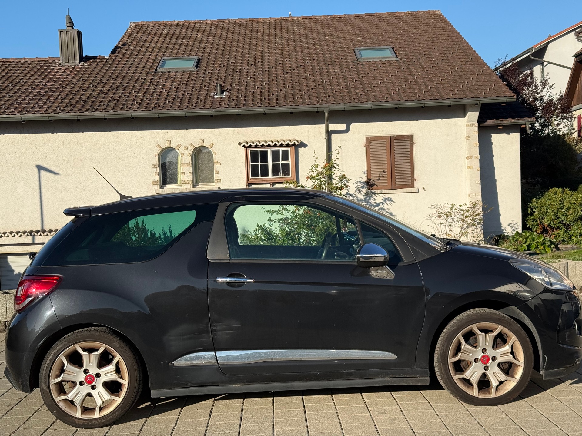 DS AUTOMOBILES DS3 1.6 THP Black & Silver-image-3